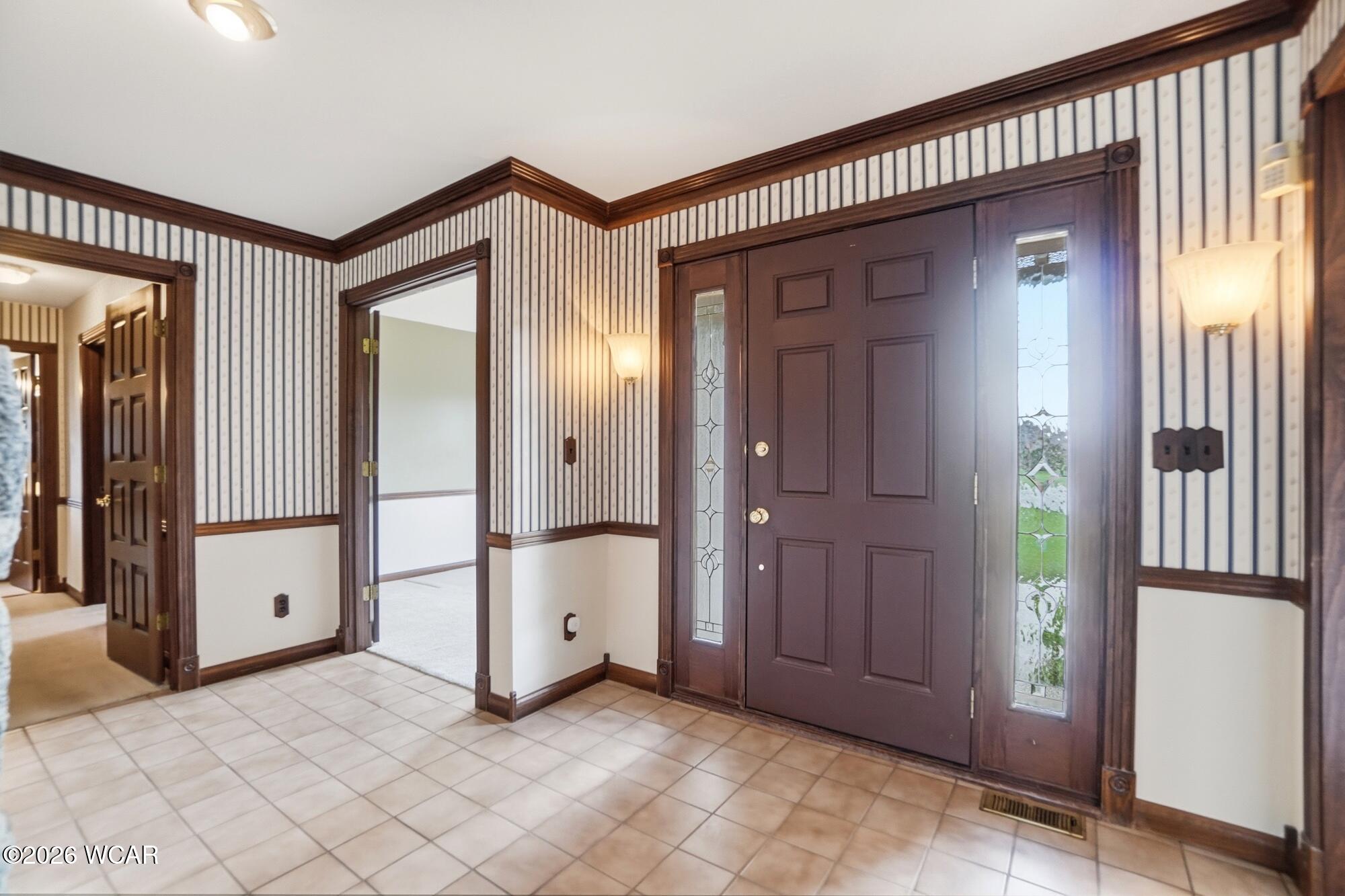 2836 Pin Oak Court, Lima, Ohio