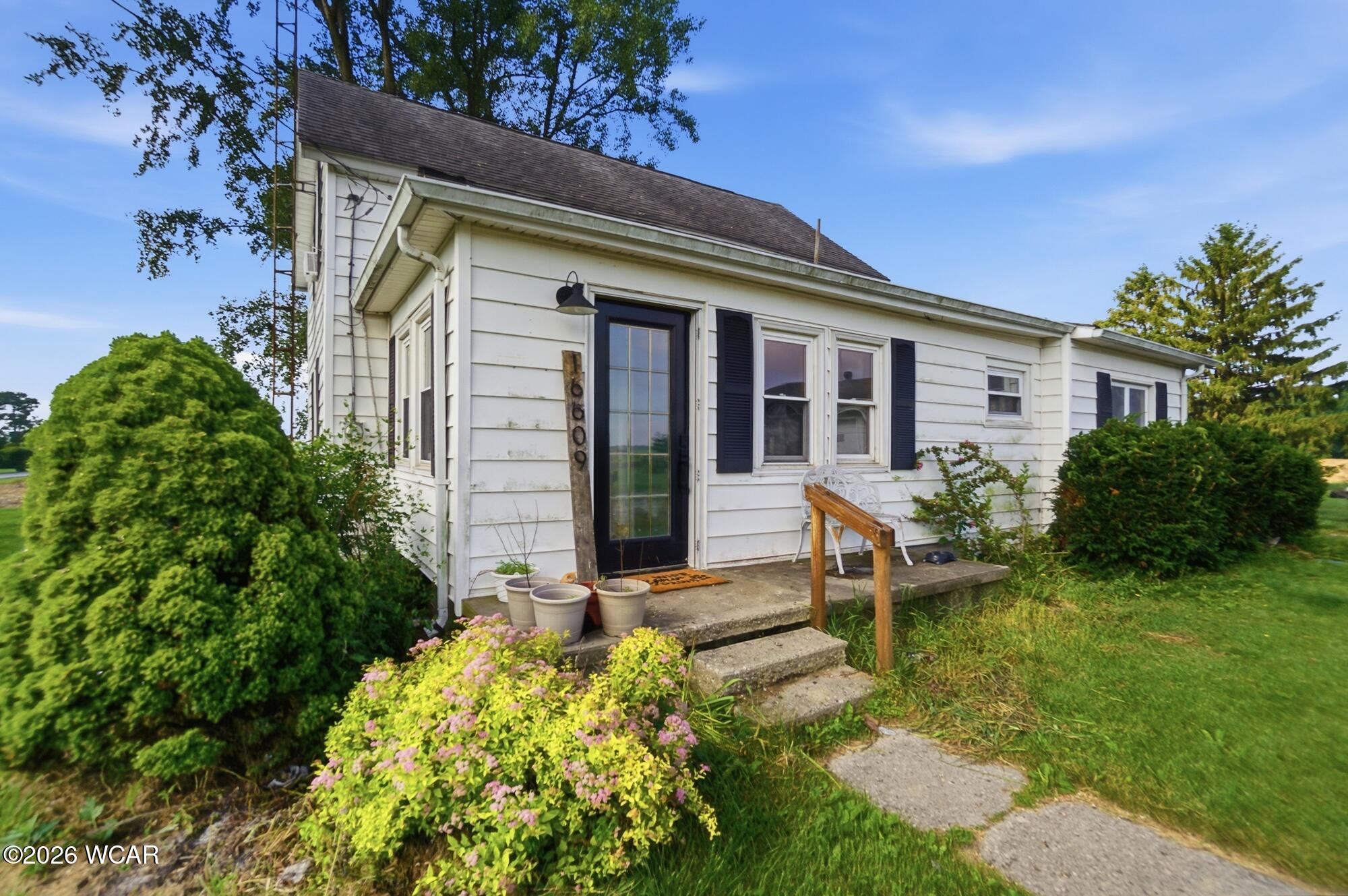 16609 Akers Road, Waynesfield, Ohio