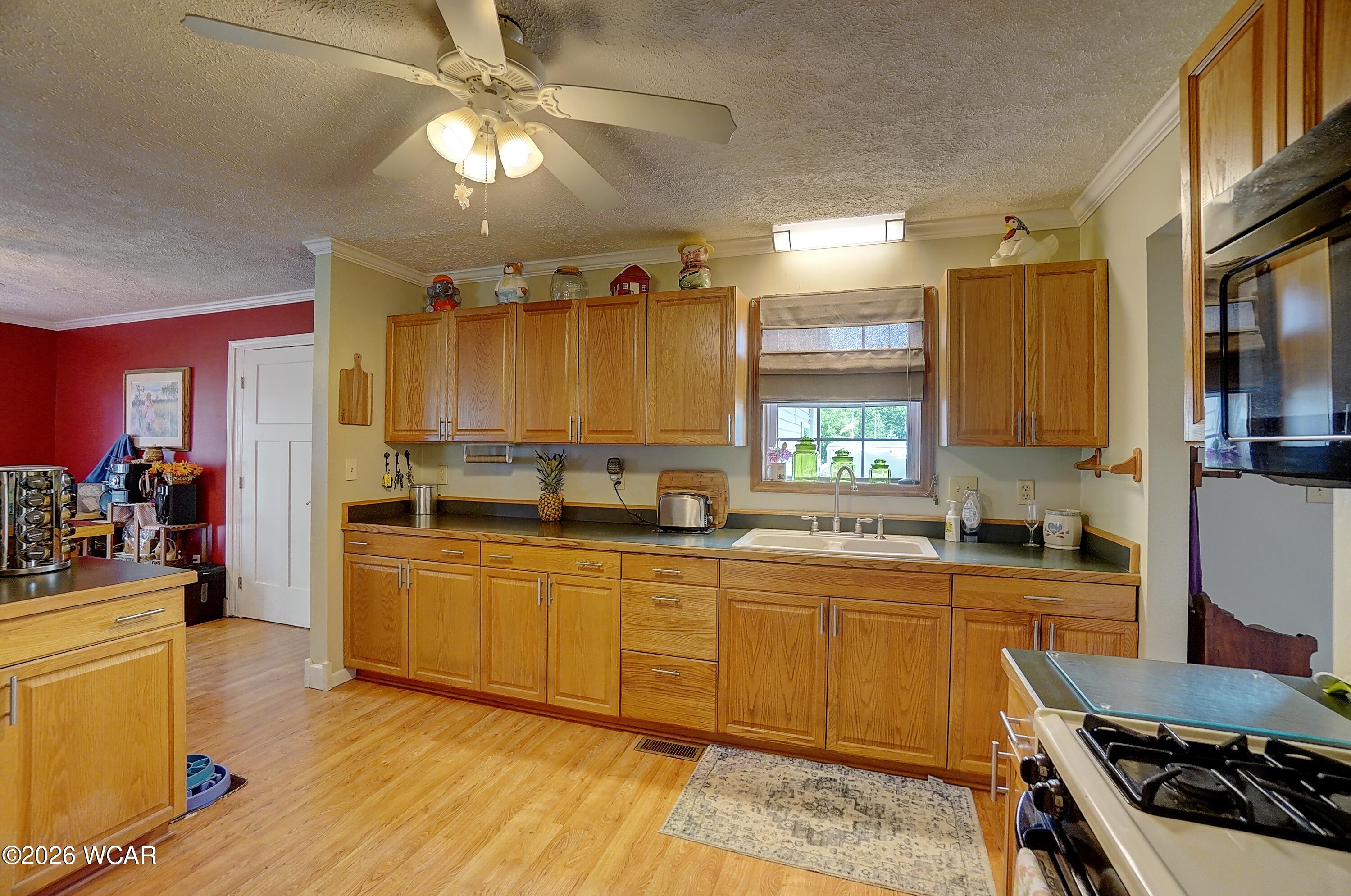 11496 Hiawatha Path, Lakeview, Ohio