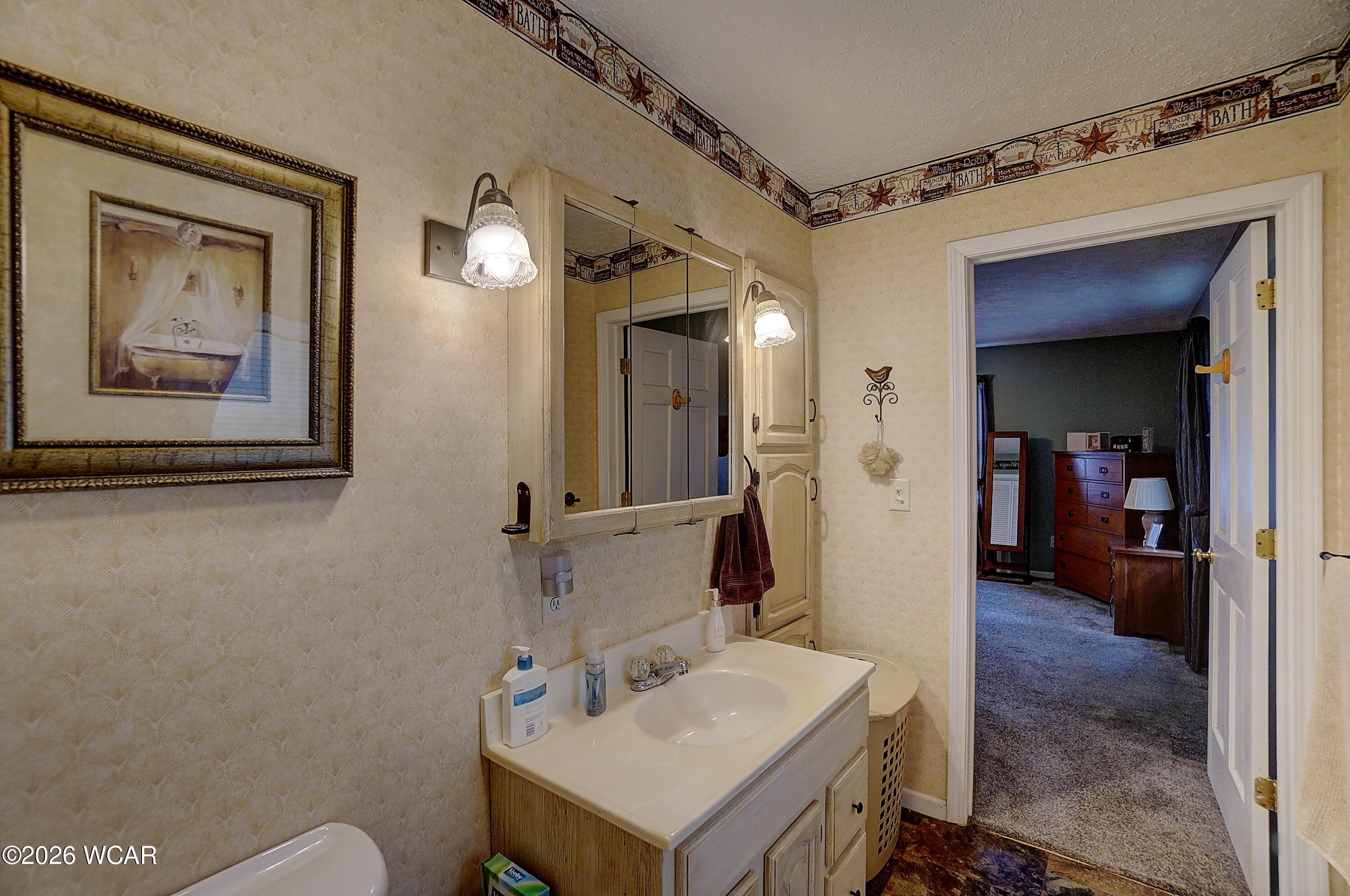 11496 Hiawatha Path, Lakeview, Ohio