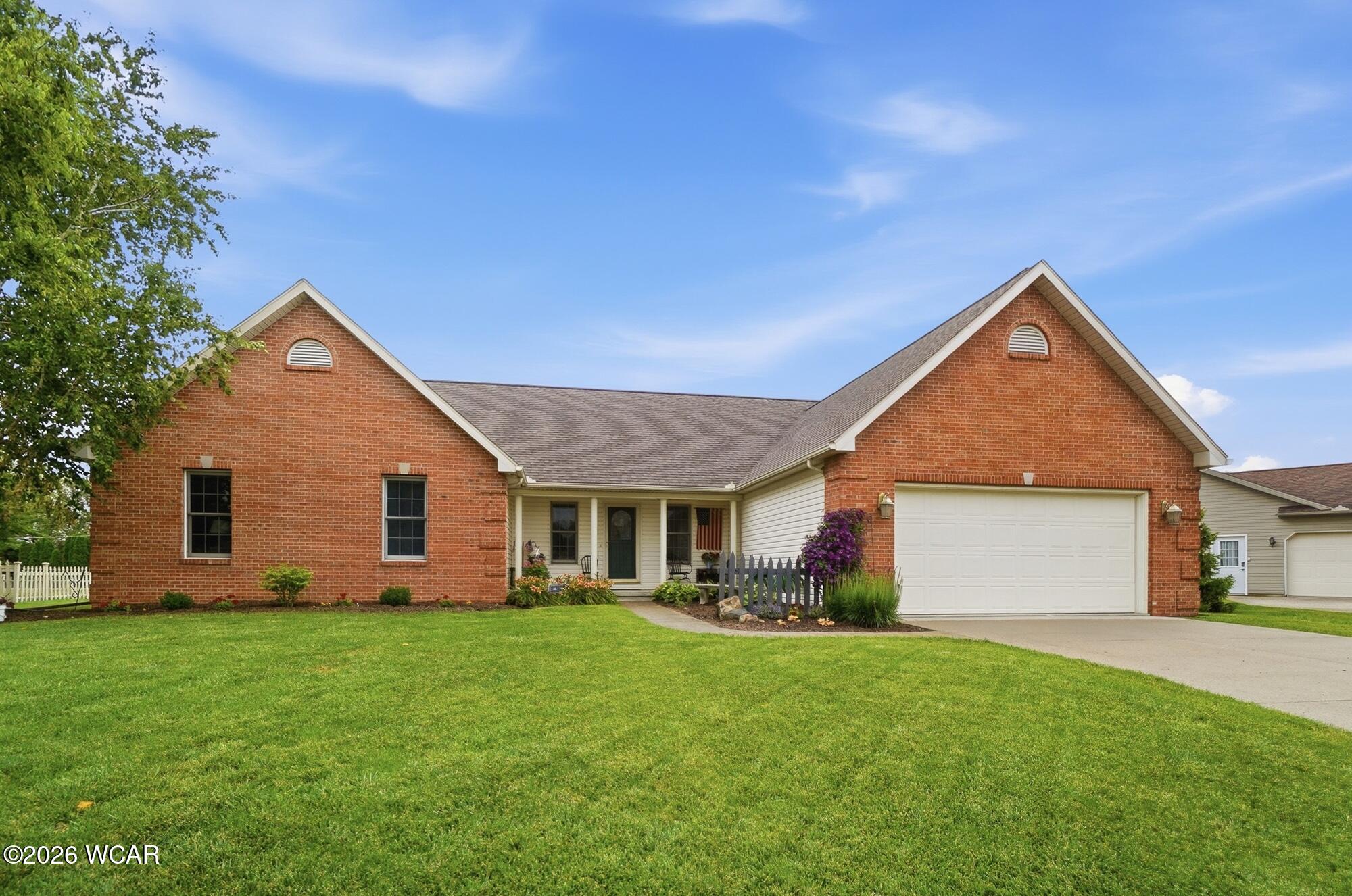 656 Gardenview Circle, Lima, Ohio