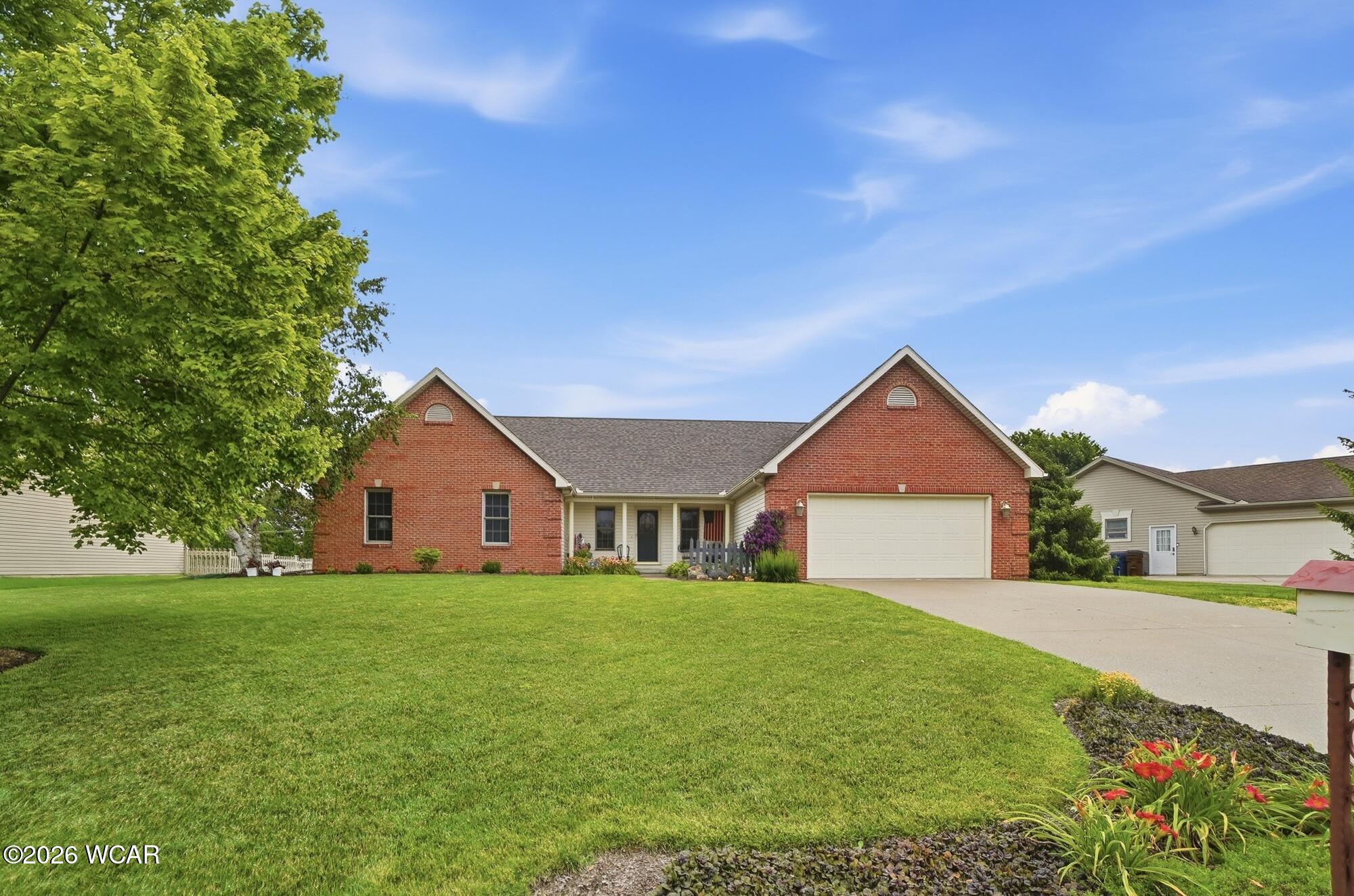 656 Gardenview Circle, Lima, Ohio