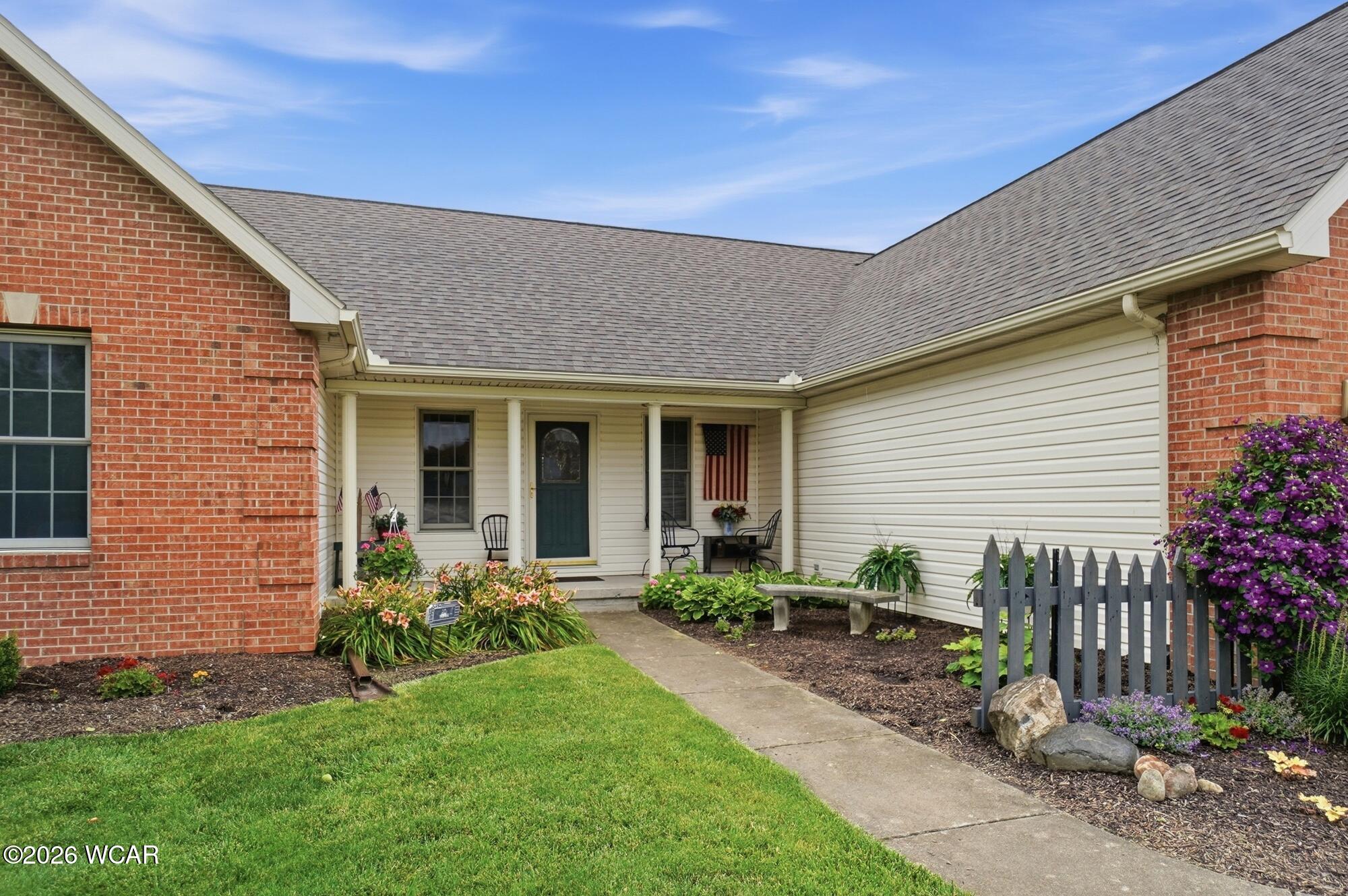 656 Gardenview Circle, Lima, Ohio