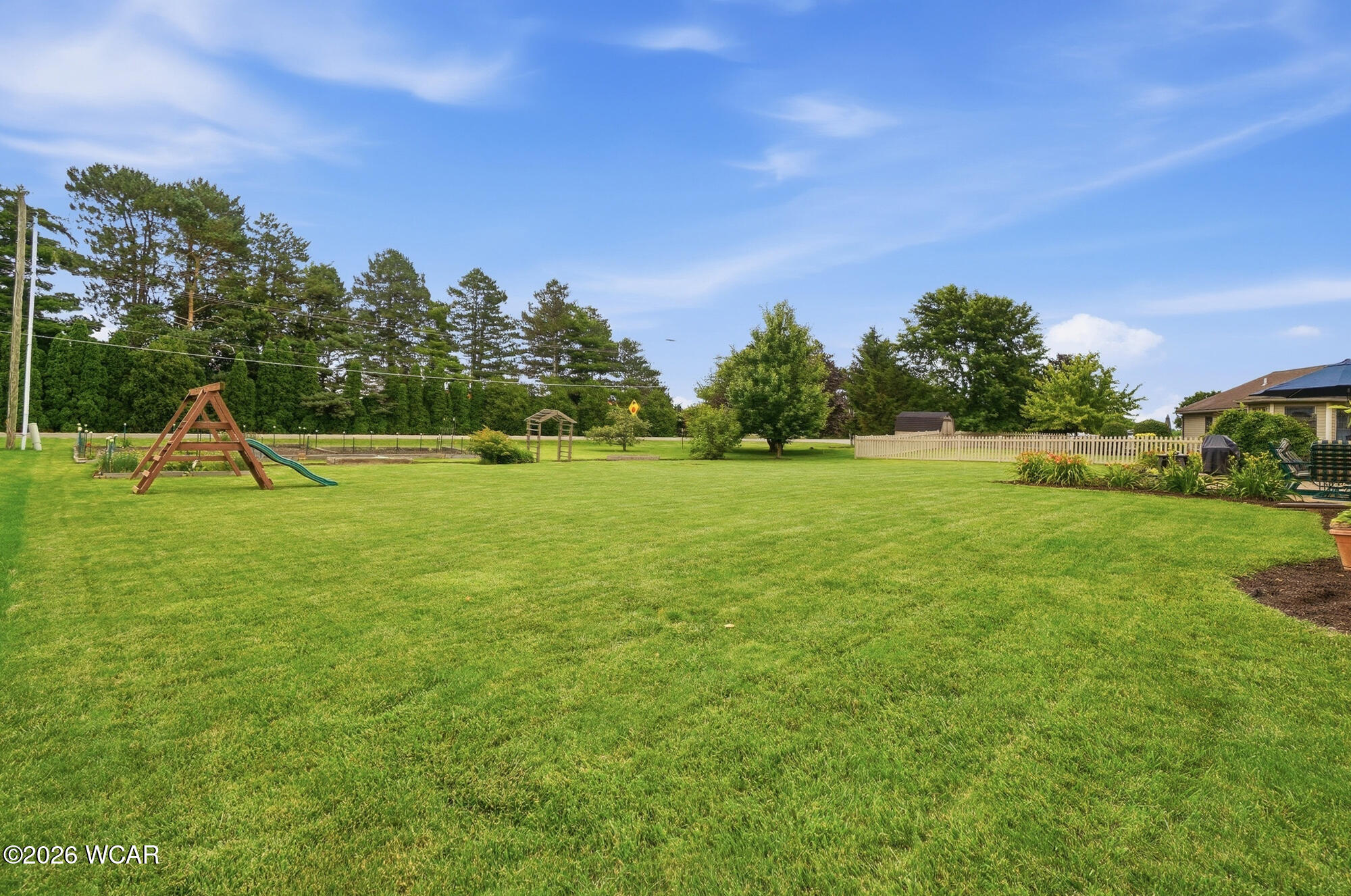 656 Gardenview Circle, Lima, Ohio