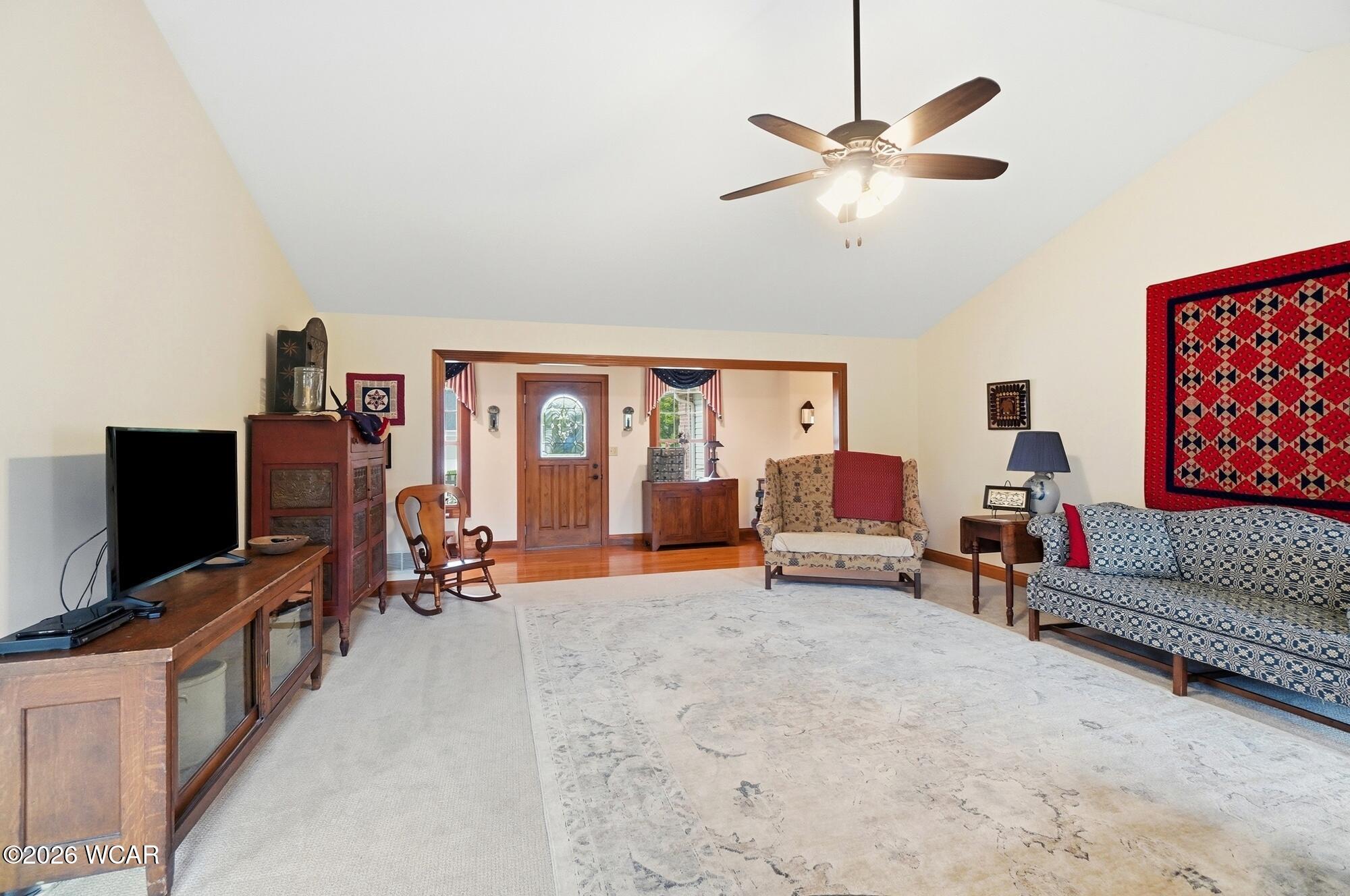 656 Gardenview Circle, Lima, Ohio