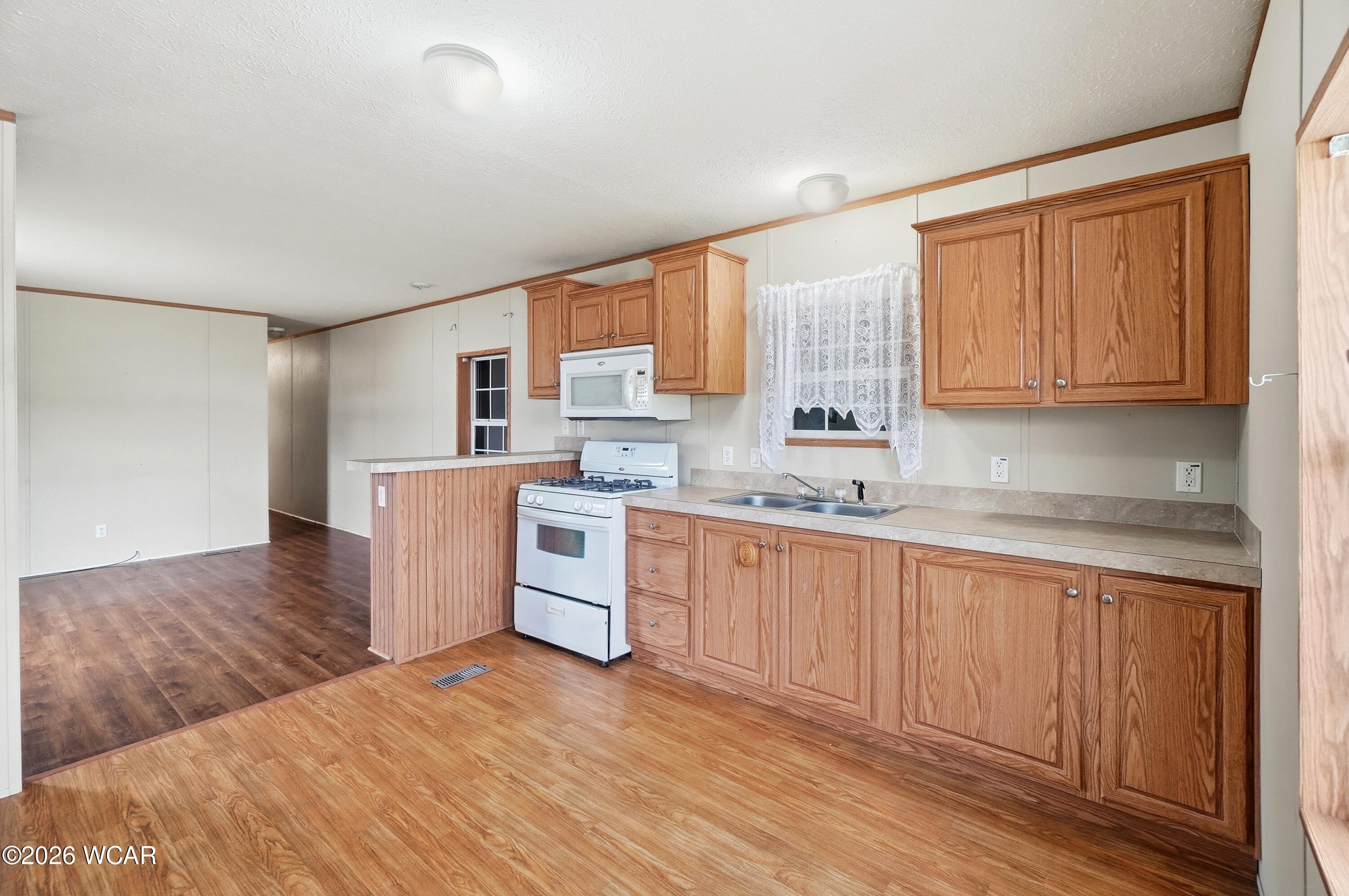 218 Pinewood Circle, Lima, Ohio