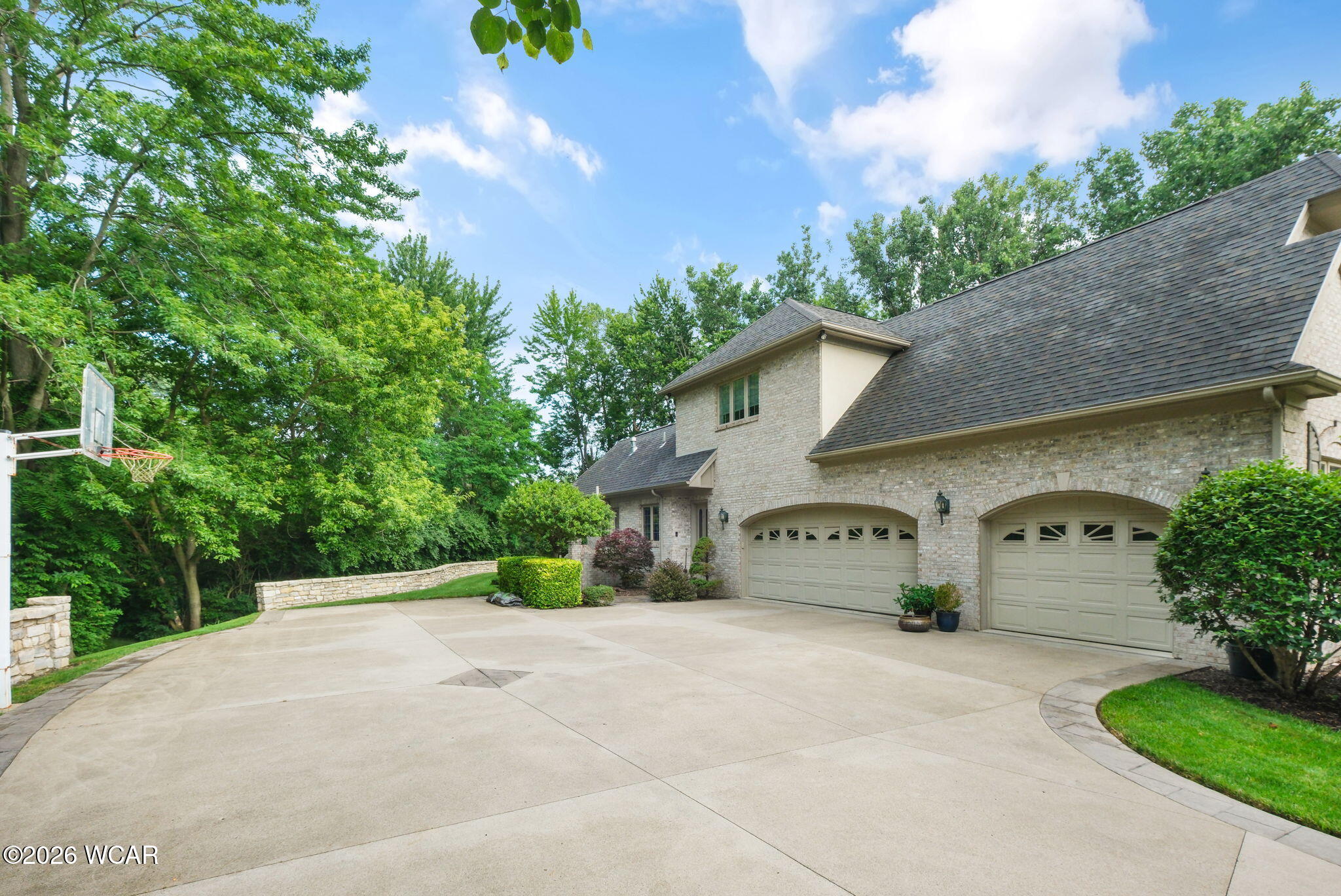 4 Hunters Gate Drive, Findlay, Ohio