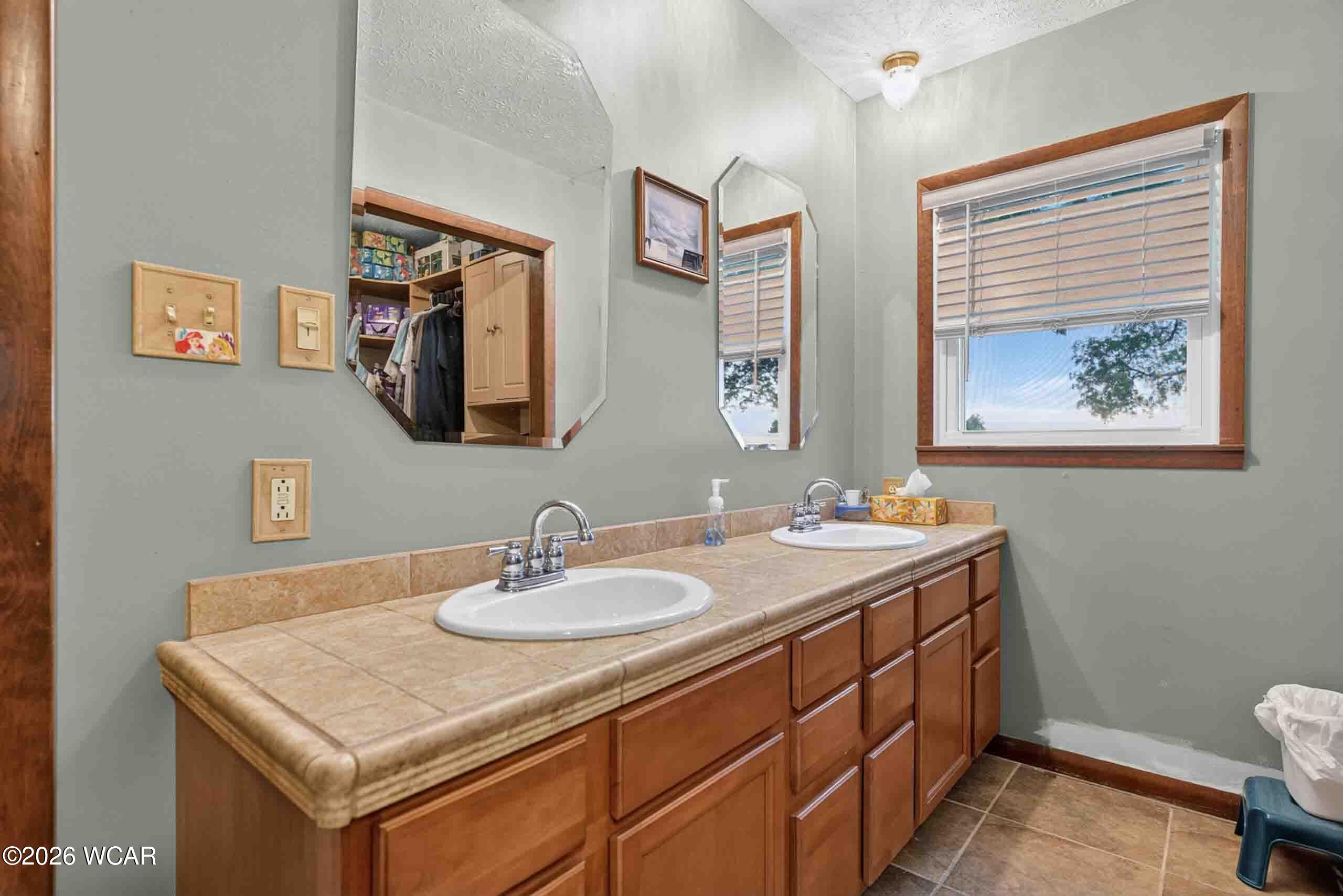 18477 Linker Shellenberger Road, Jackson Center, Ohio