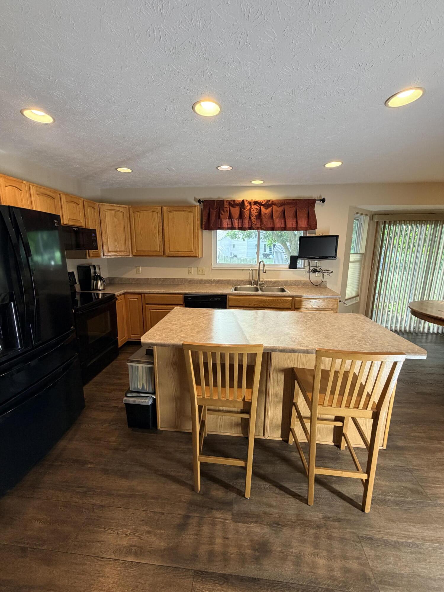 554 Woodbury, Troy, Ohio 45373