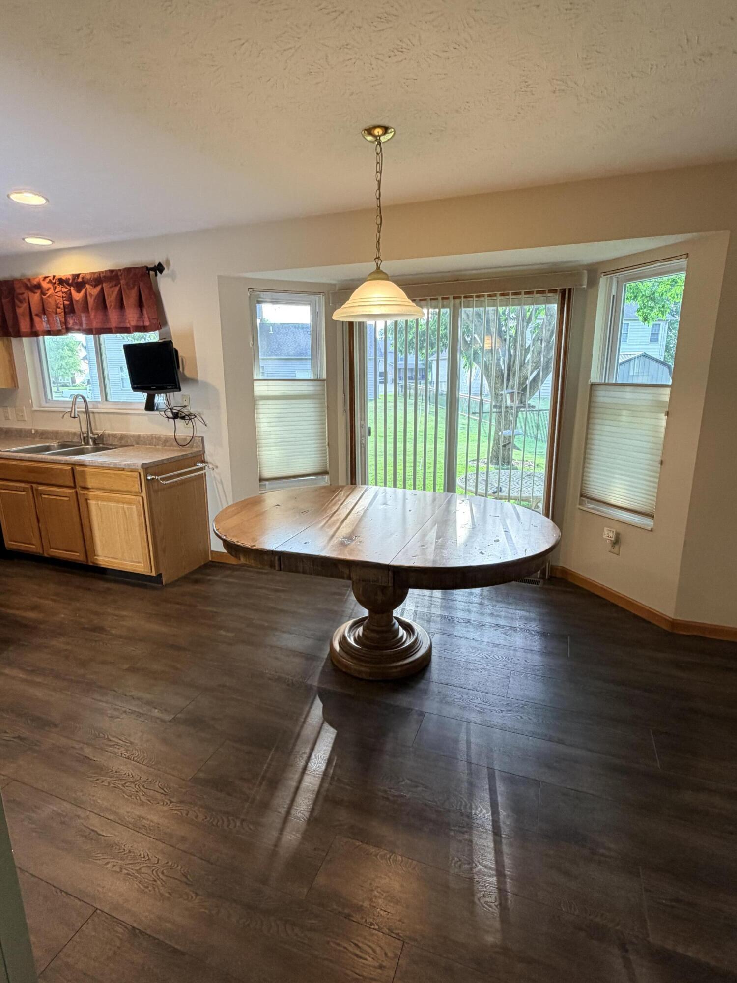 554 Woodbury, Troy, Ohio 45373
