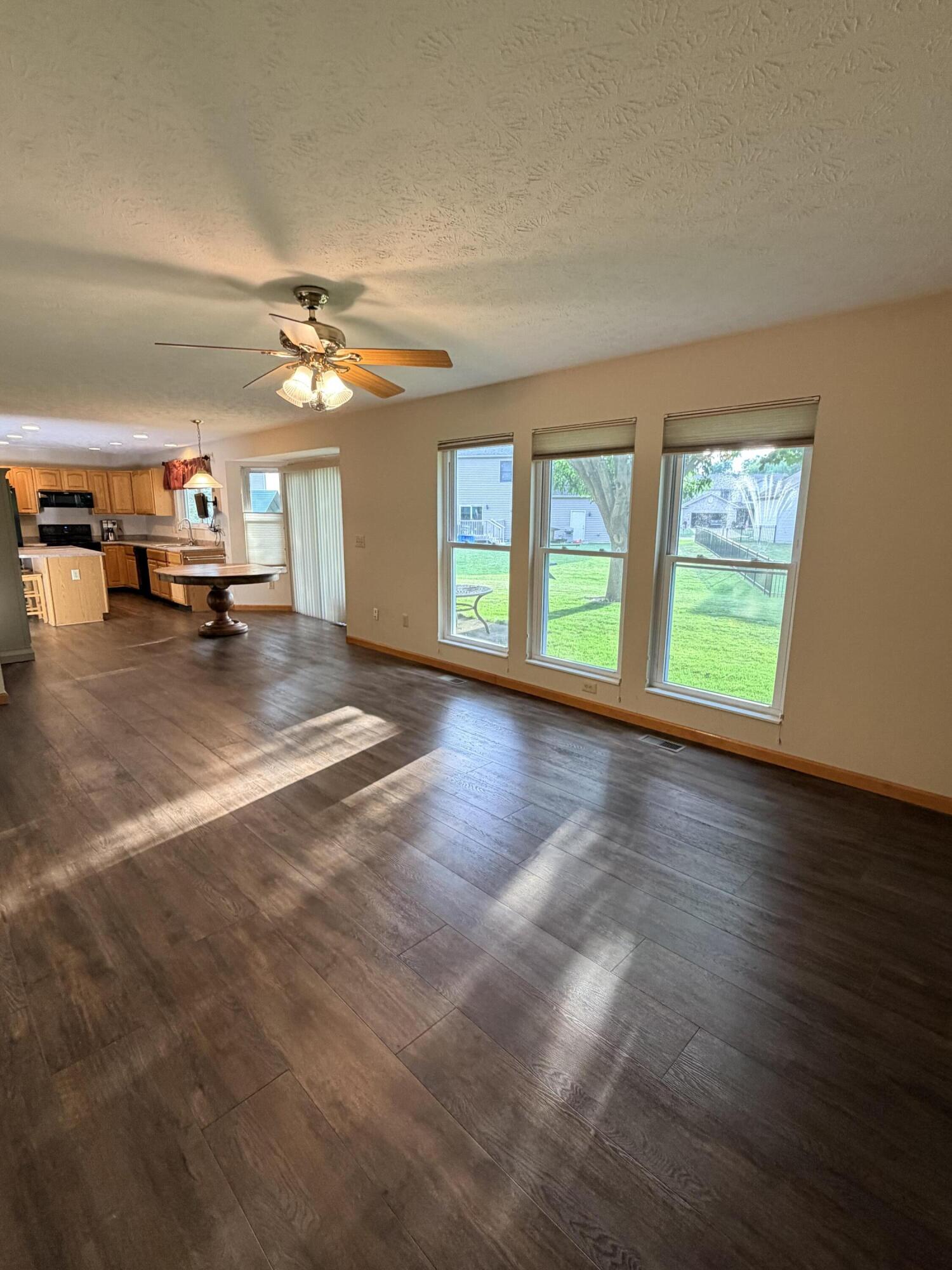 554 Woodbury, Troy, Ohio 45373