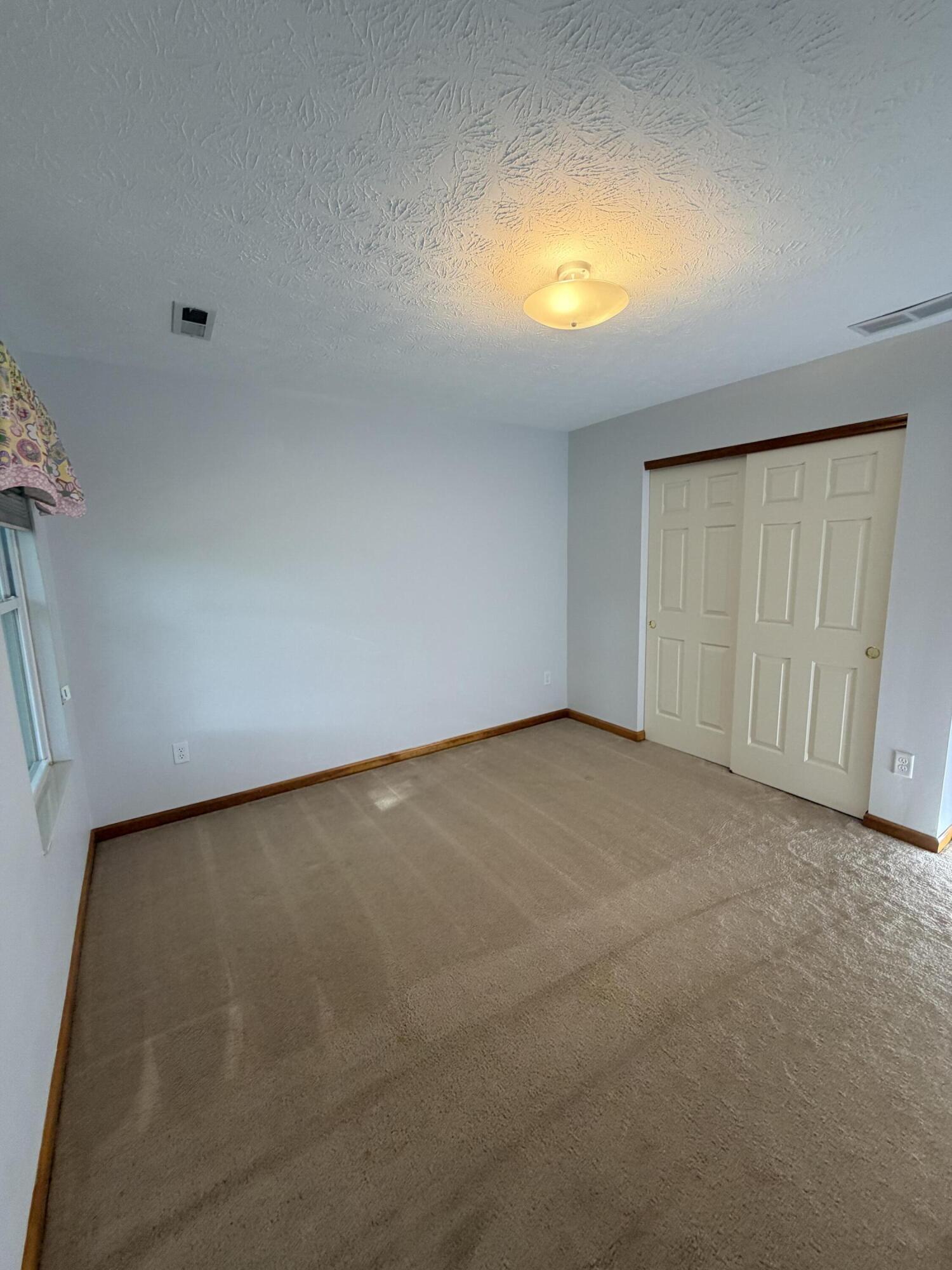554 Woodbury, Troy, Ohio 45373