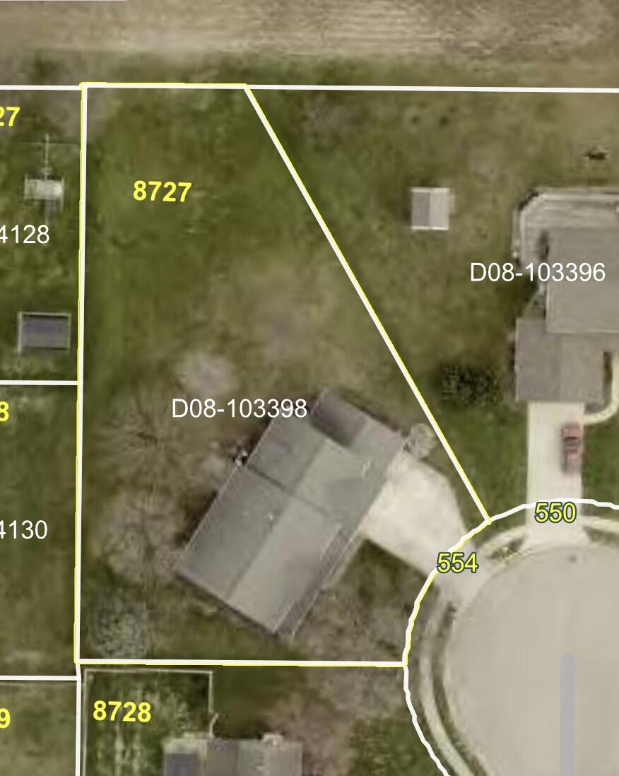 554 Woodbury, Troy, Ohio 45373