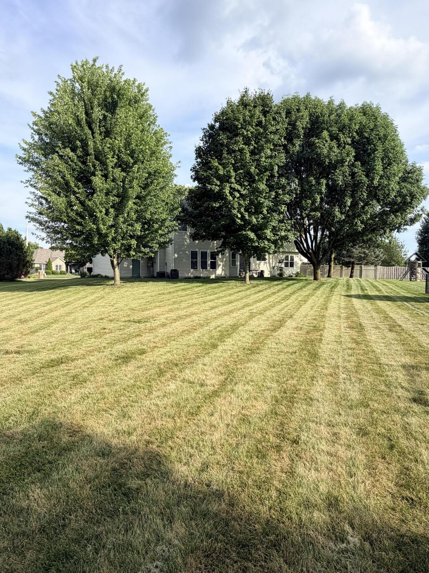 554 Woodbury, Troy, Ohio 45373