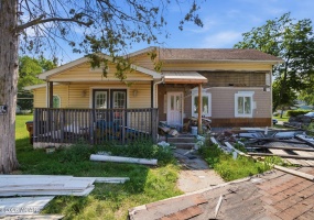 119 Dix Street, Paulding, Ohio, 3 Bedrooms Bedrooms, ,2 BathroomsBathrooms,Residential,For Sale,Dix,310774