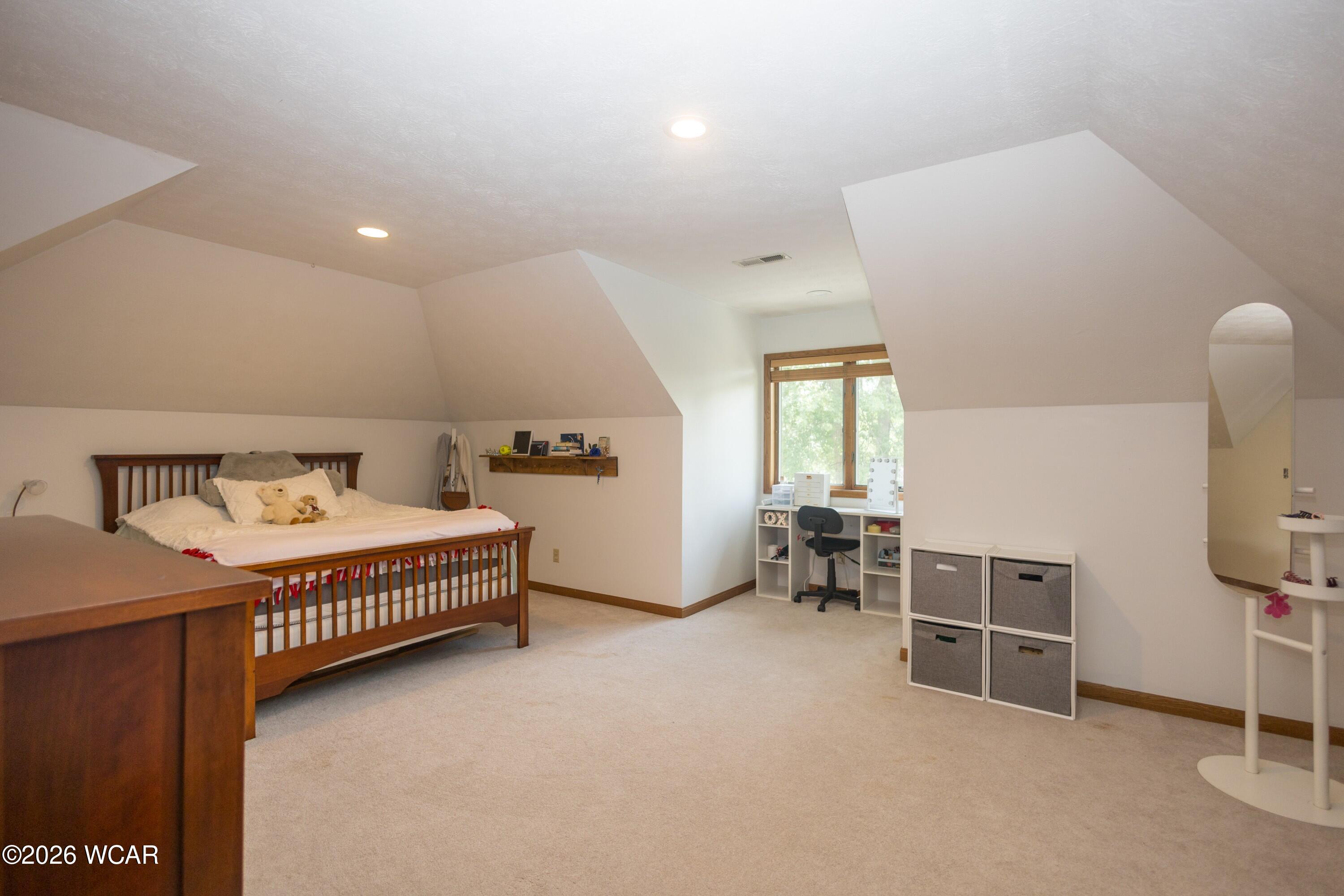 2924 AMANDA LAKES DR., Lima, Ohio