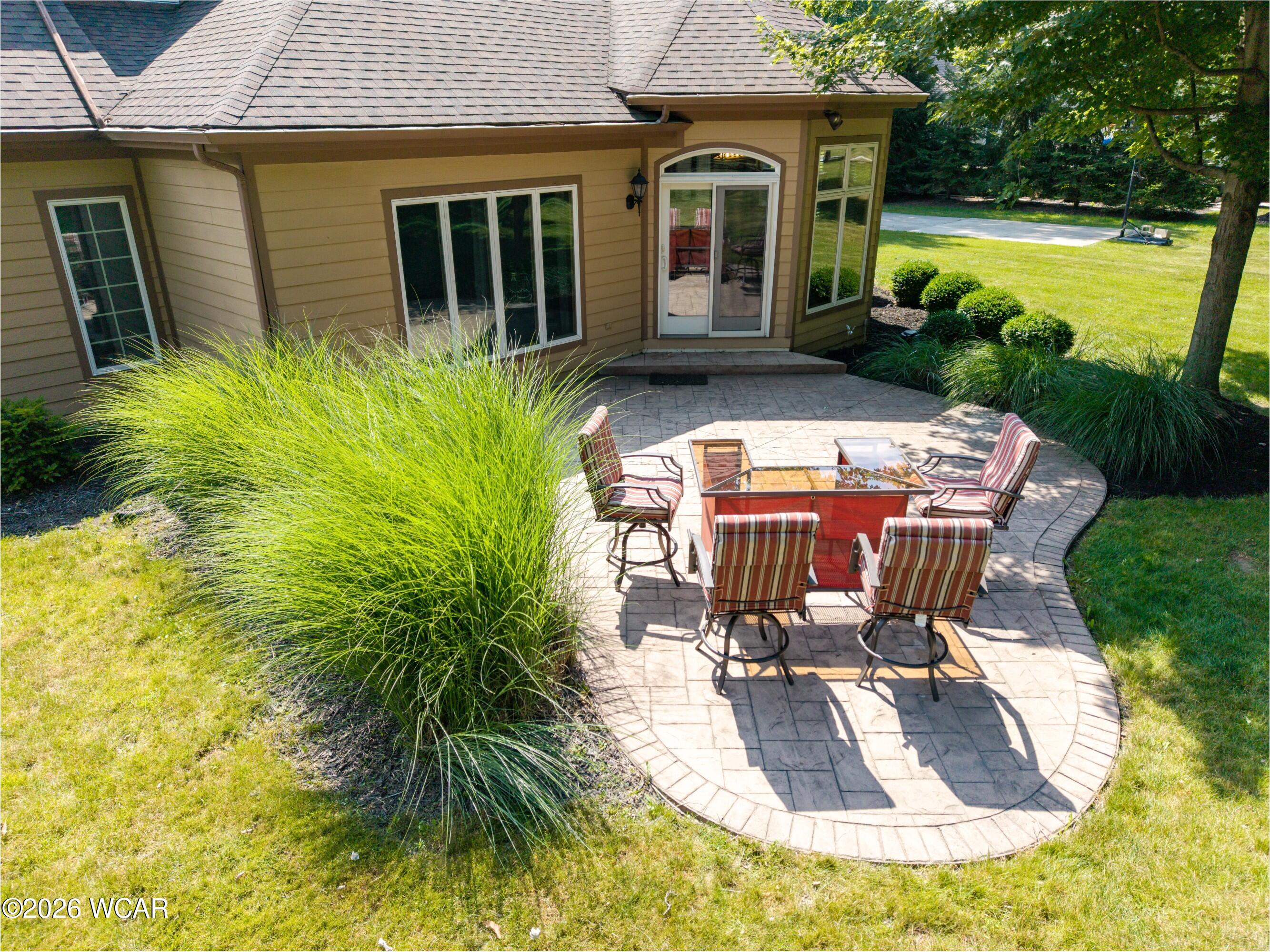 2924 AMANDA LAKES DR., Lima, Ohio