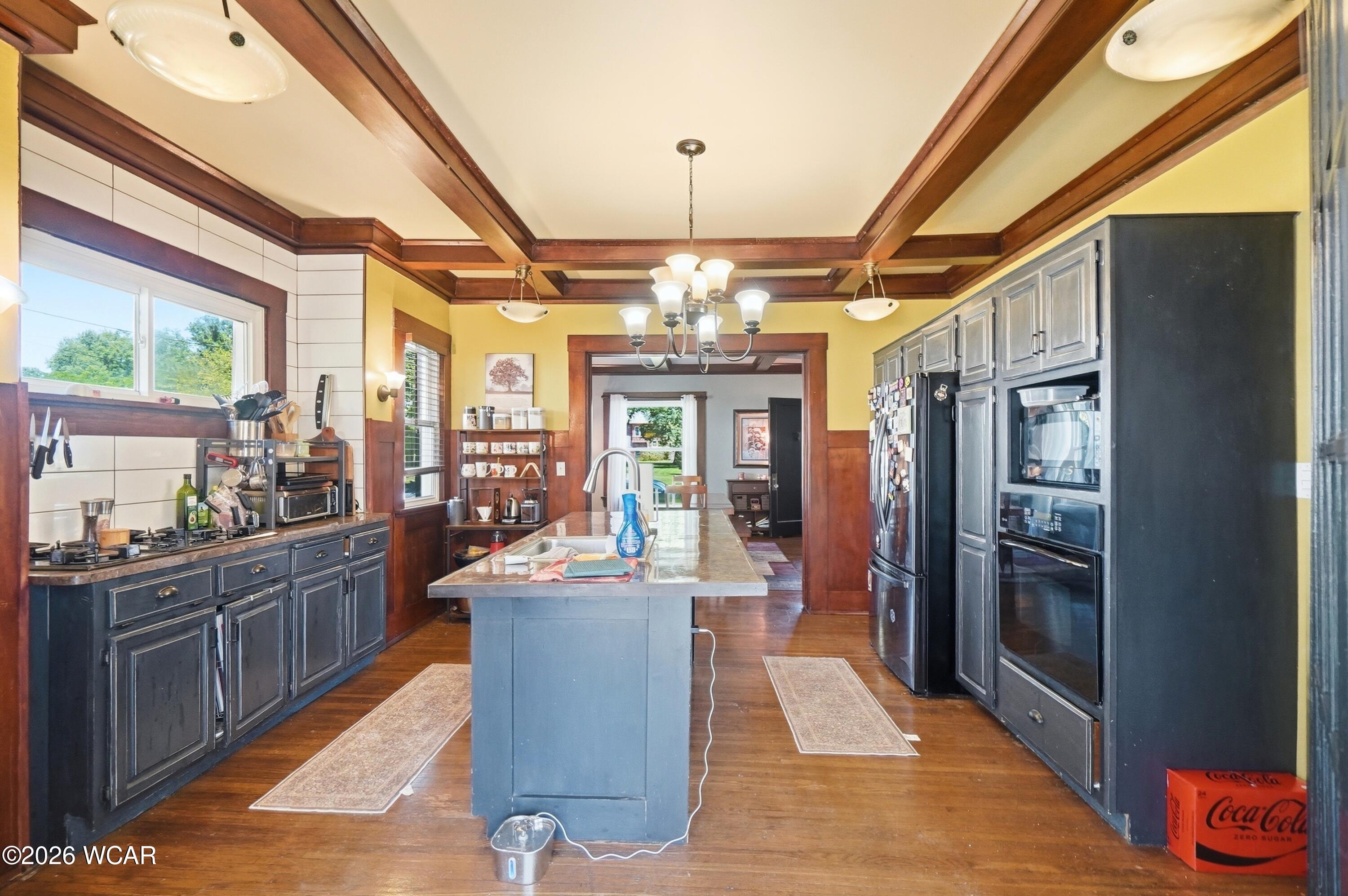 1327 Lakewood Avenue, Lima, Ohio