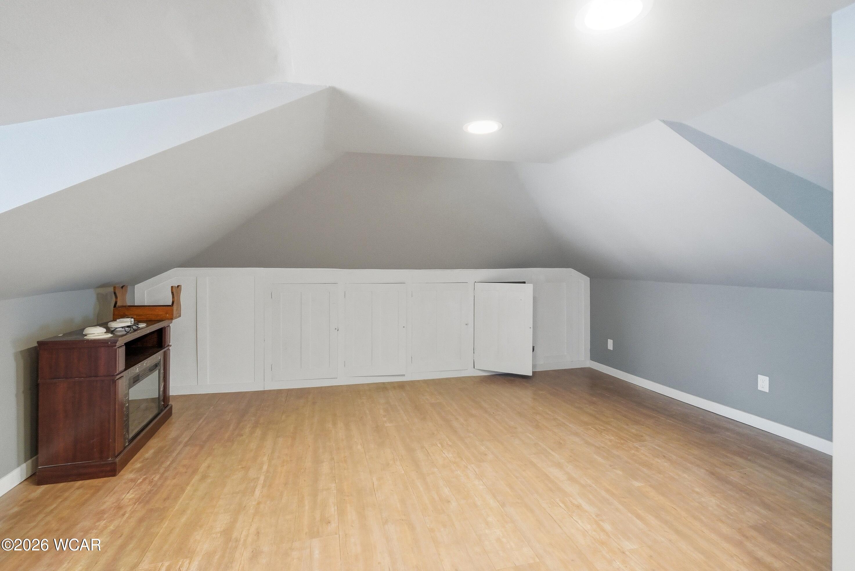 1327 Lakewood Avenue, Lima, Ohio