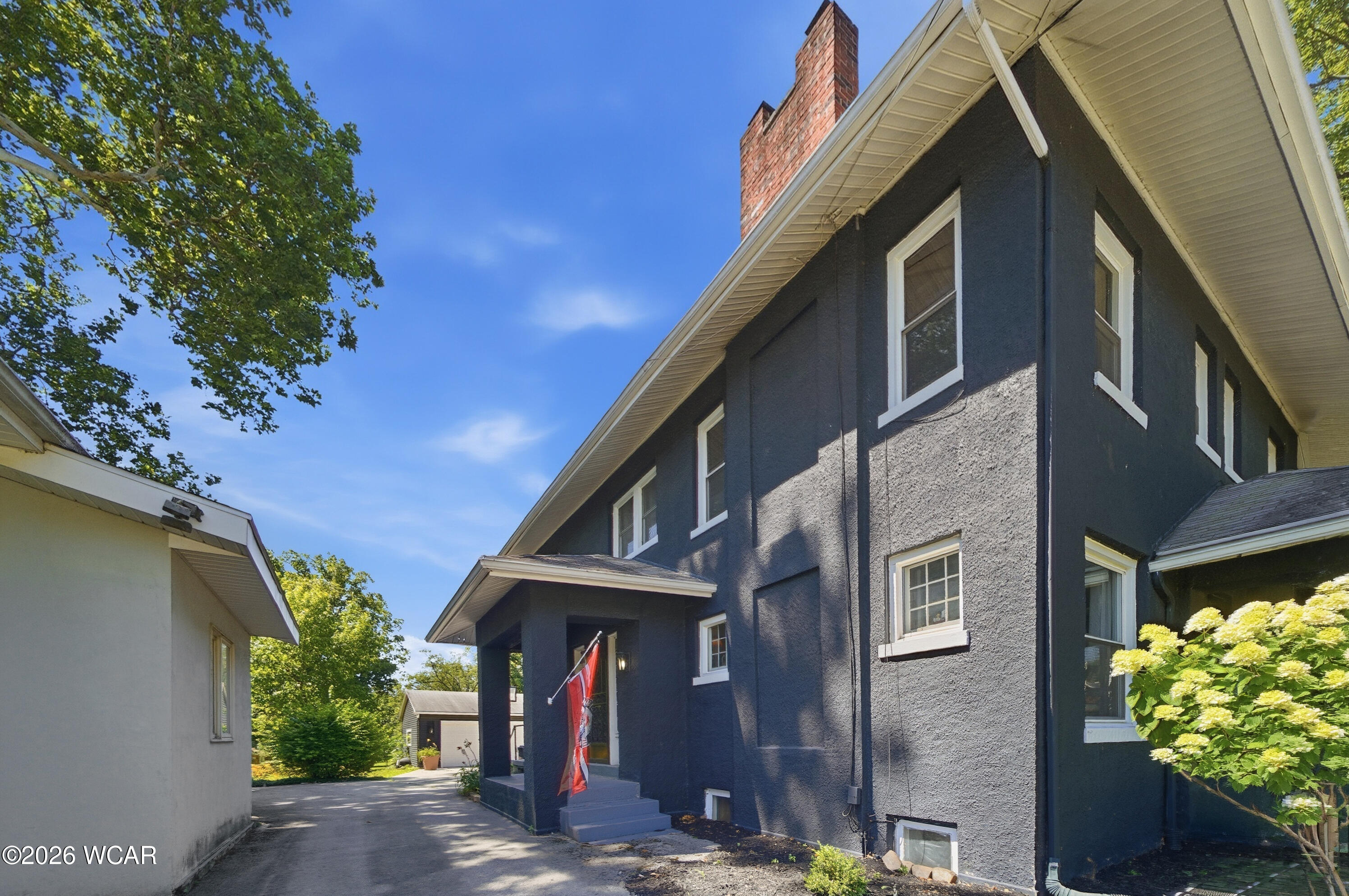 1327 Lakewood Avenue, Lima, Ohio