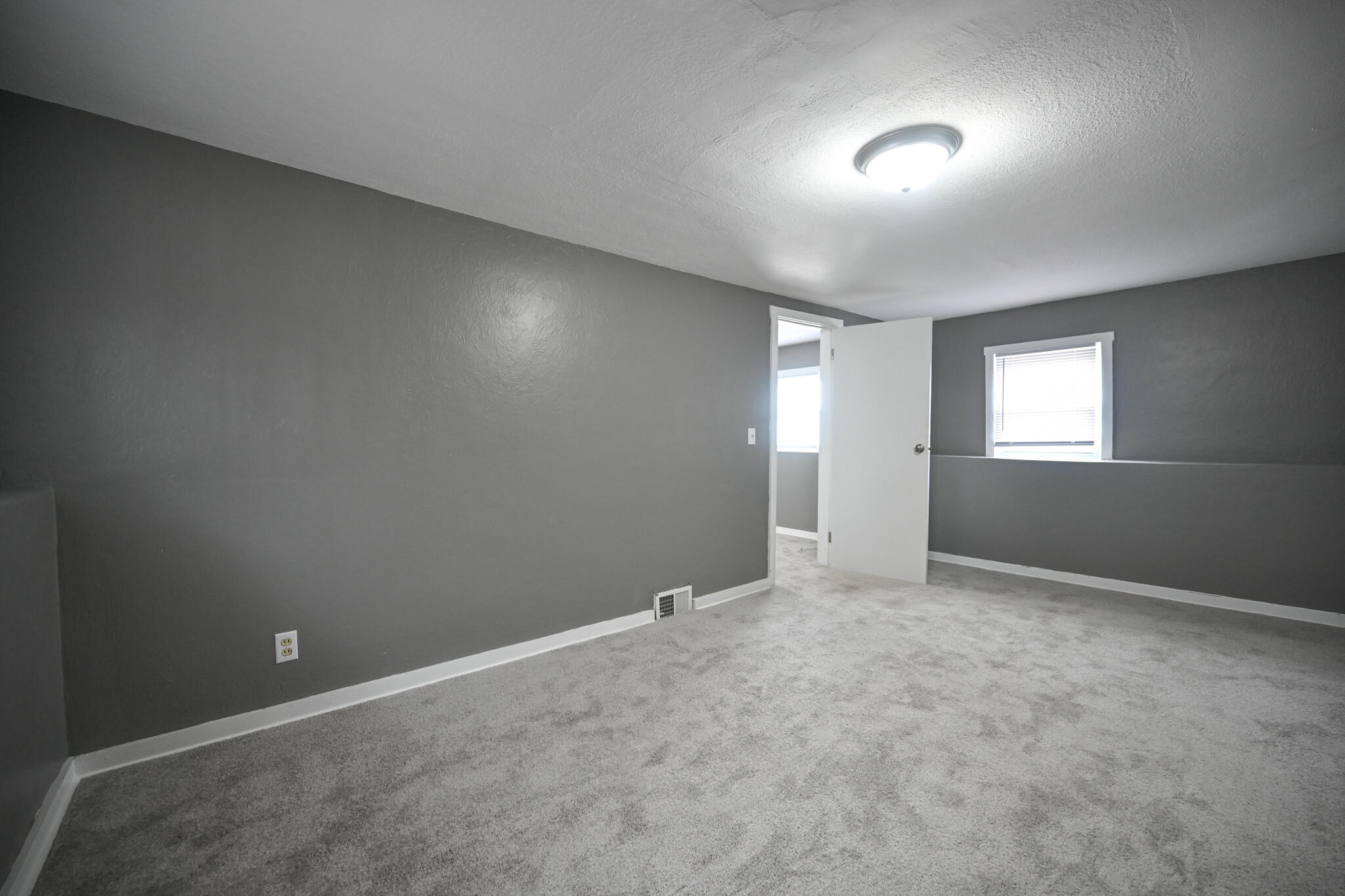718 Summer, Springfield, Ohio 45505