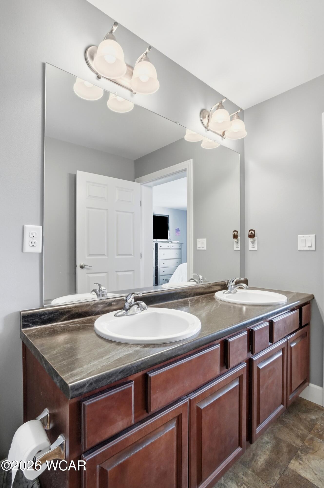 1706 Applejack Drive, Wapakoneta, Ohio