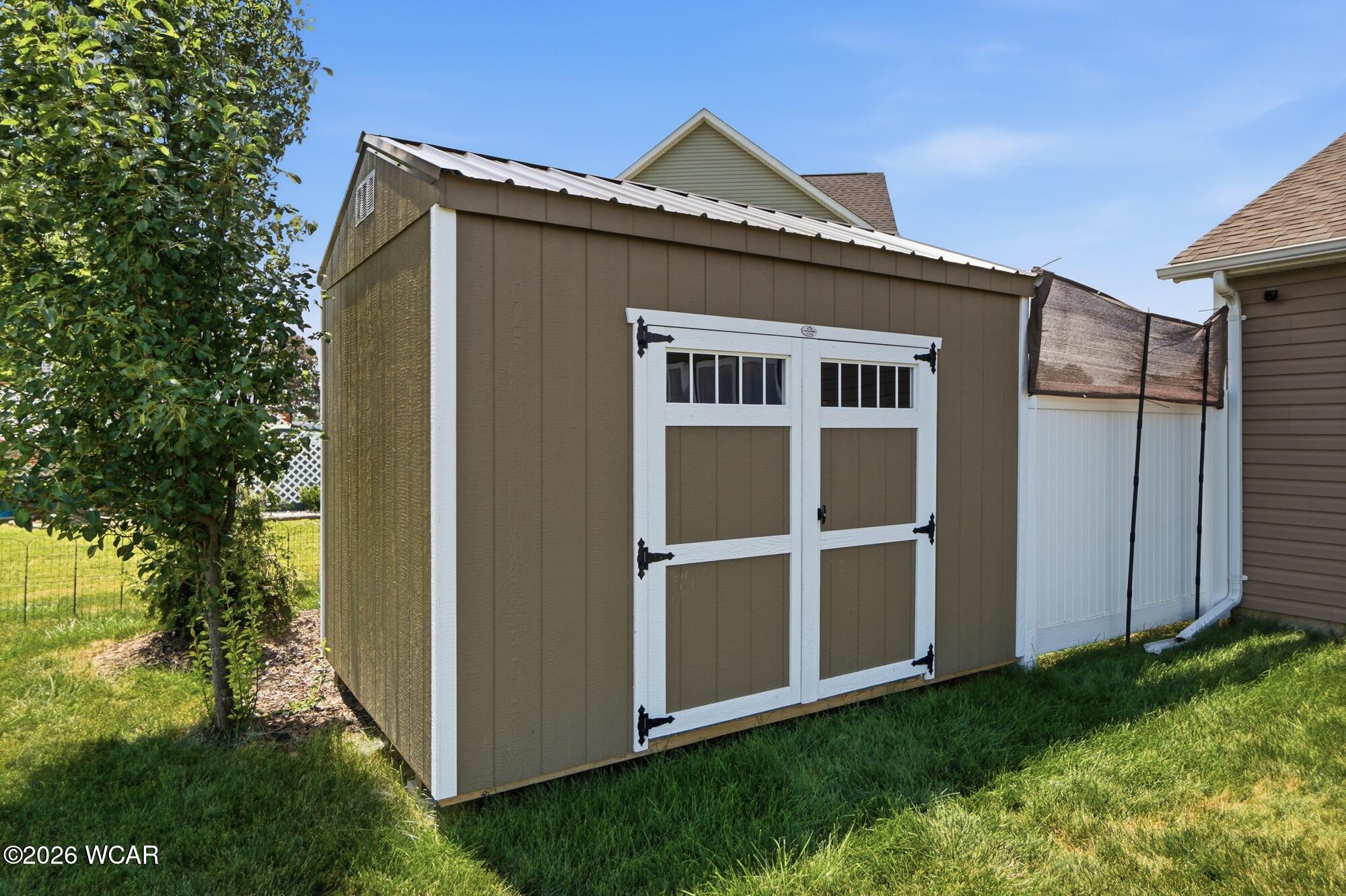 1706 Applejack Drive, Wapakoneta, Ohio