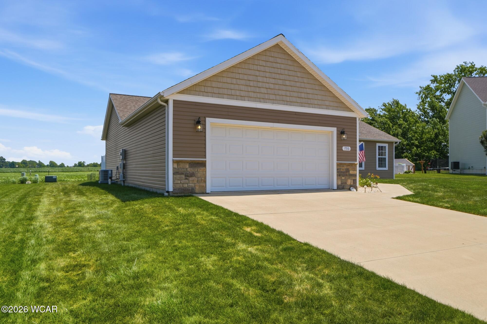 1706 Applejack Drive, Wapakoneta, Ohio