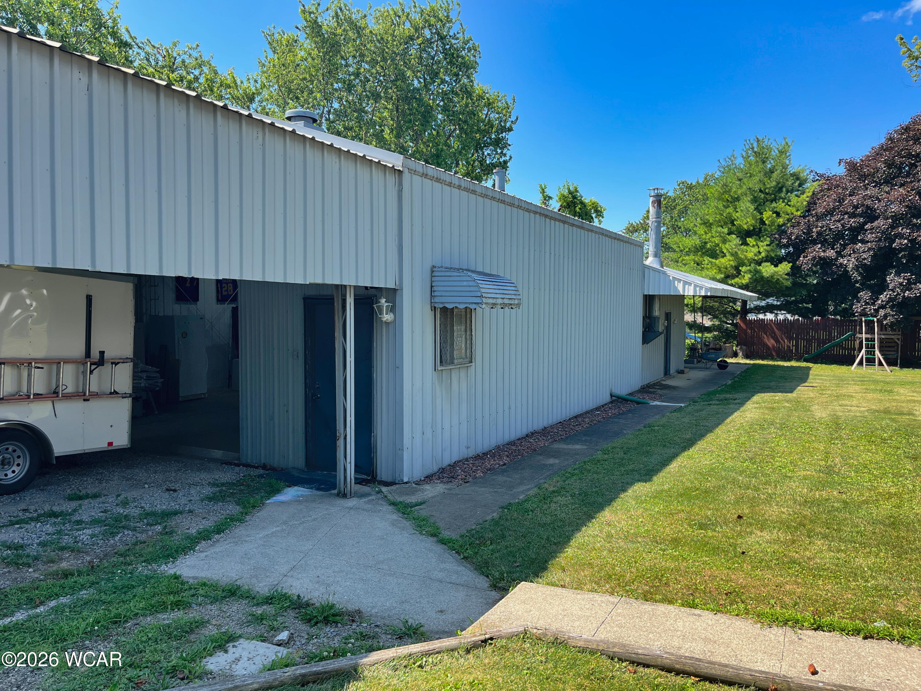 200 Ohio Street, New Hampshire, Ohio
