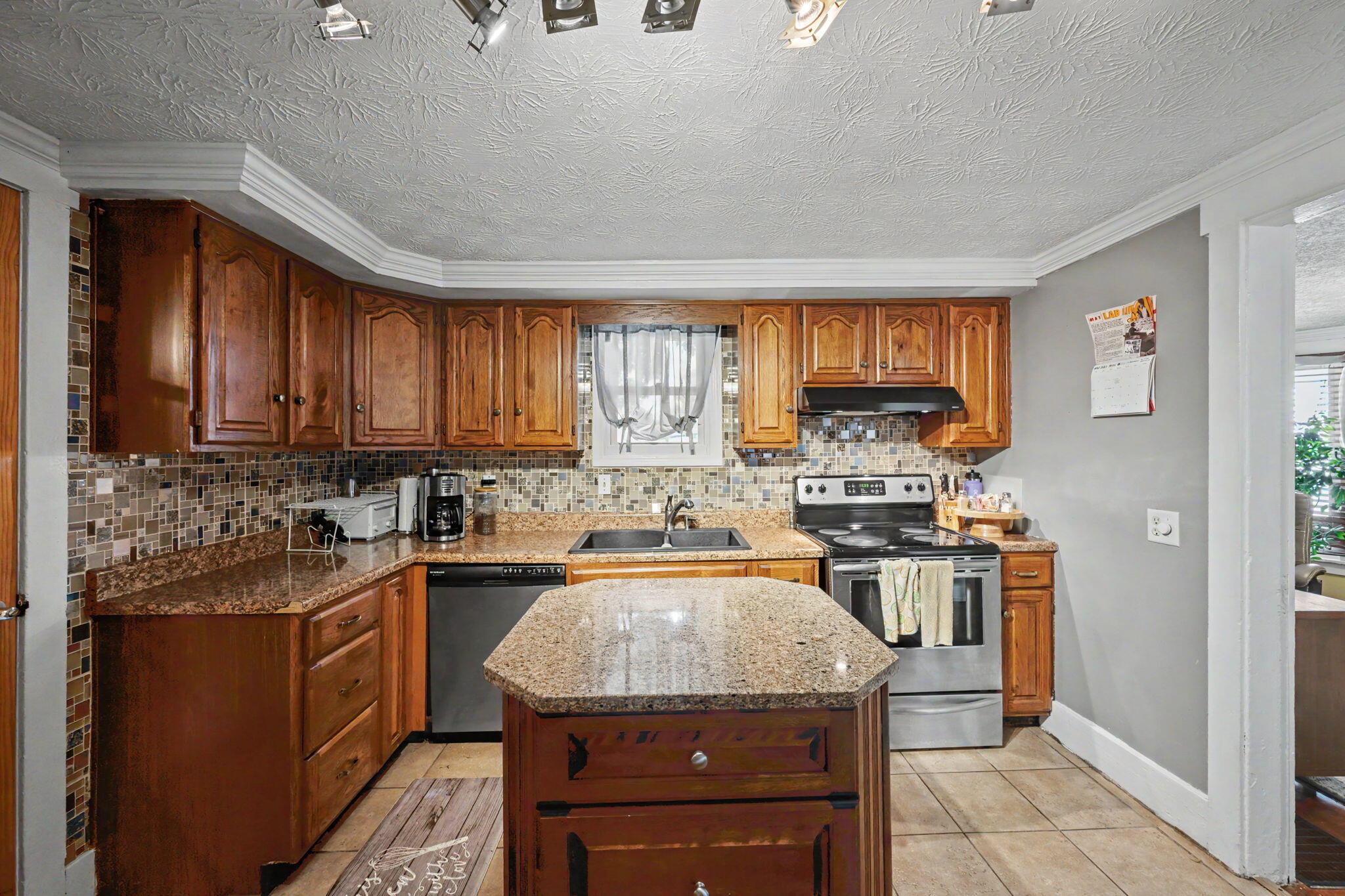 413 1st, Tipp City, Ohio 45371