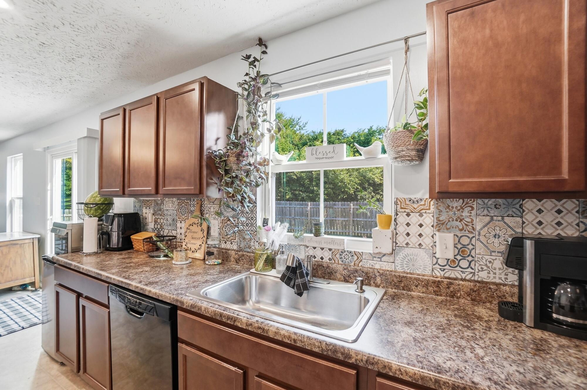 310 Golden Gate, Springfield, Ohio 45505