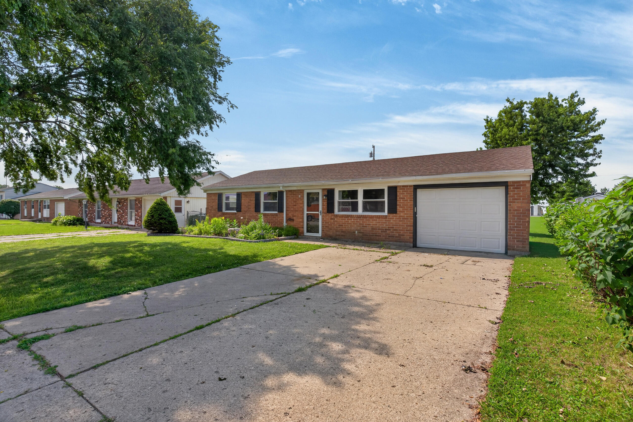 1819 Robert, Sidney, Ohio 45365