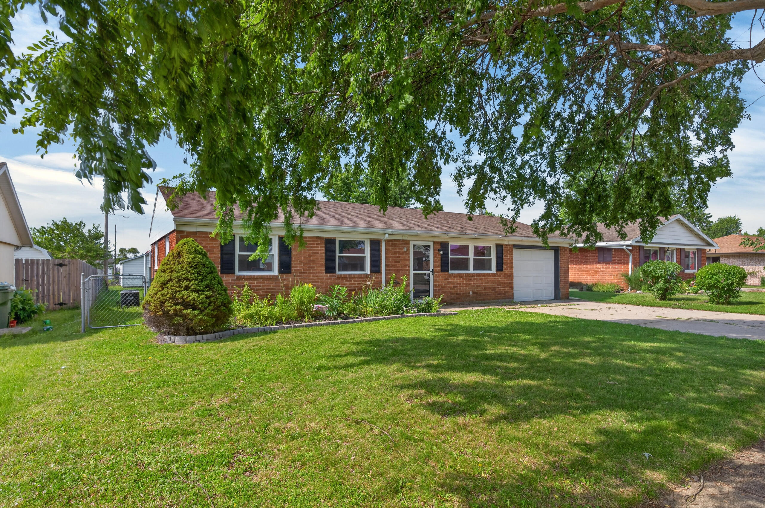 1819 Robert, Sidney, Ohio 45365