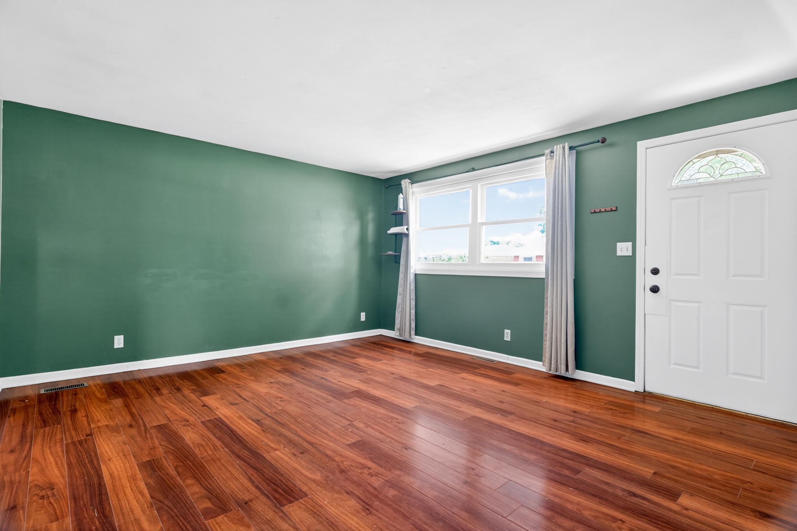 1819 Robert, Sidney, Ohio 45365