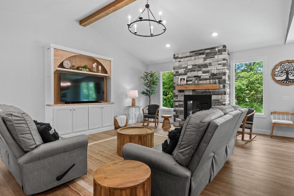 928 Millstone, Tipp City, Ohio 45371