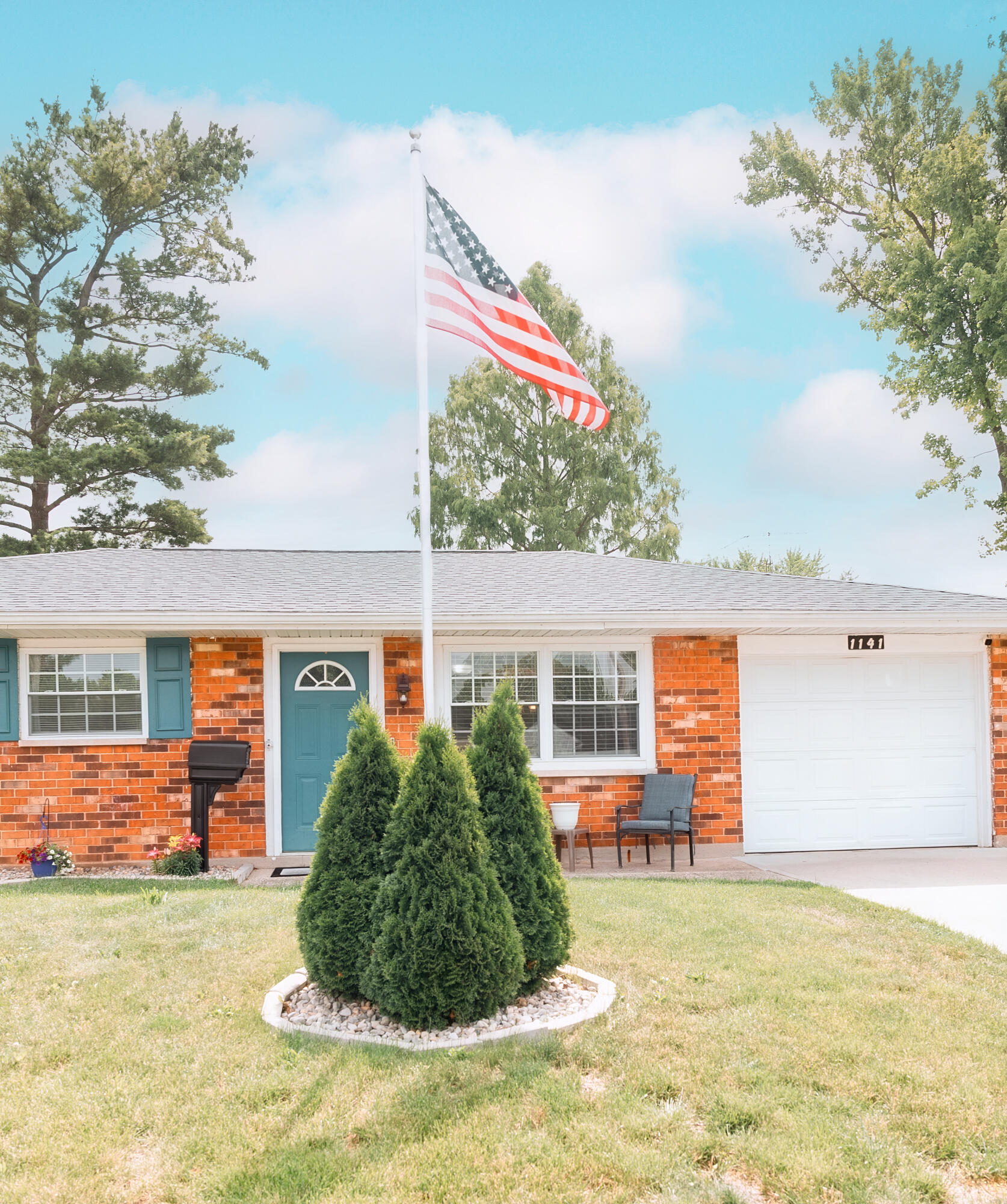 1141 Lee, Troy, Ohio 45373