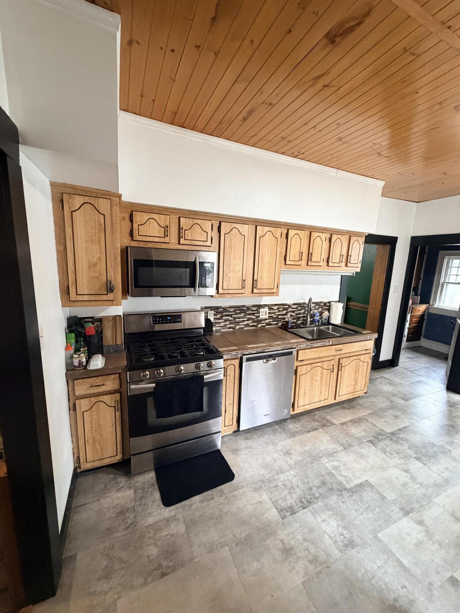 150 Englewood, Springfield, Ohio 45504