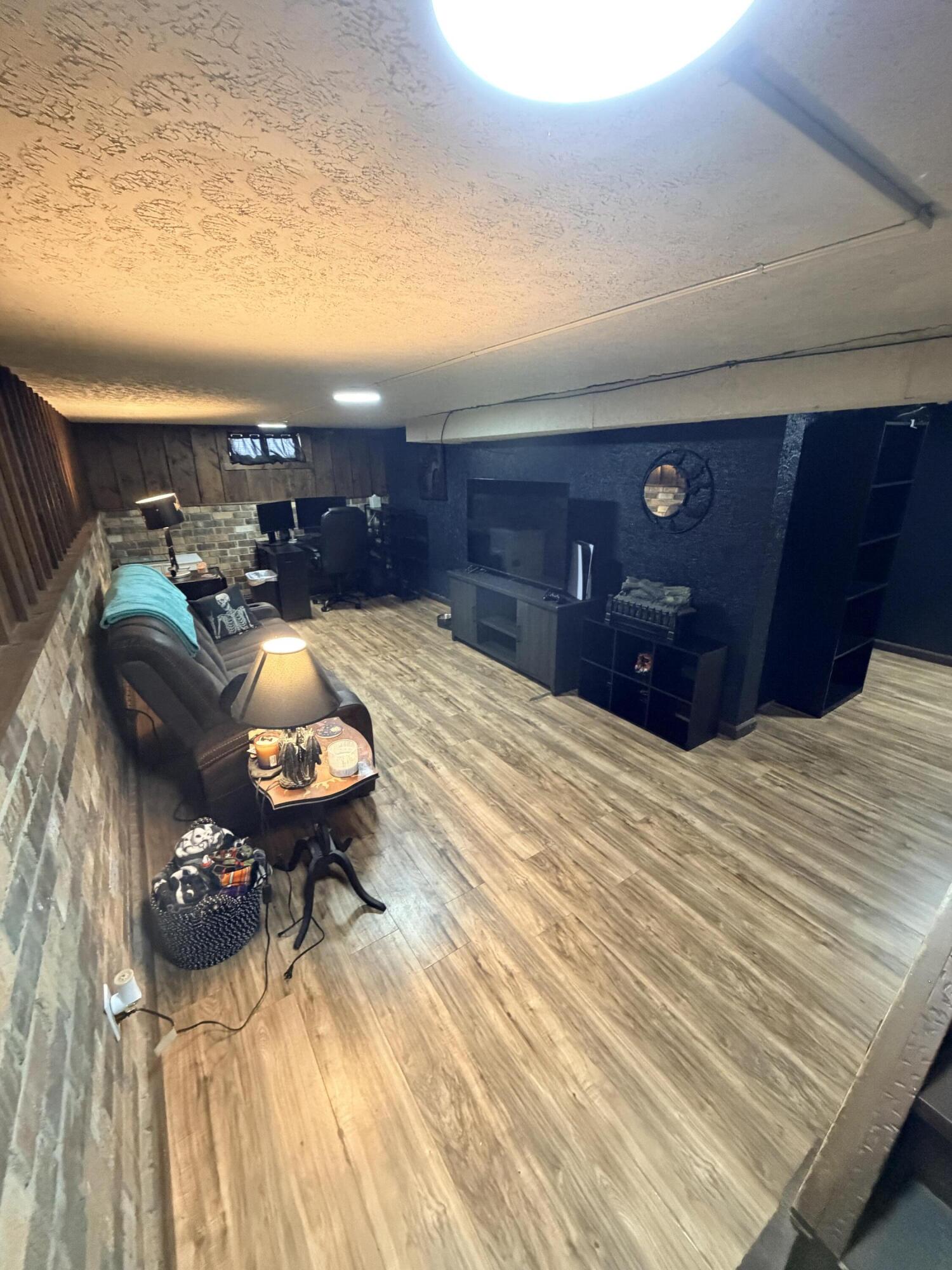 150 Englewood, Springfield, Ohio 45504