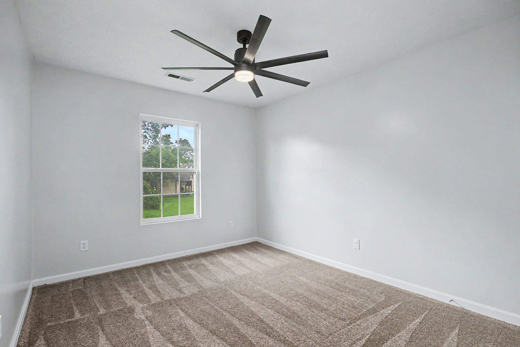 1766 Saratoga, Troy, Ohio 45373