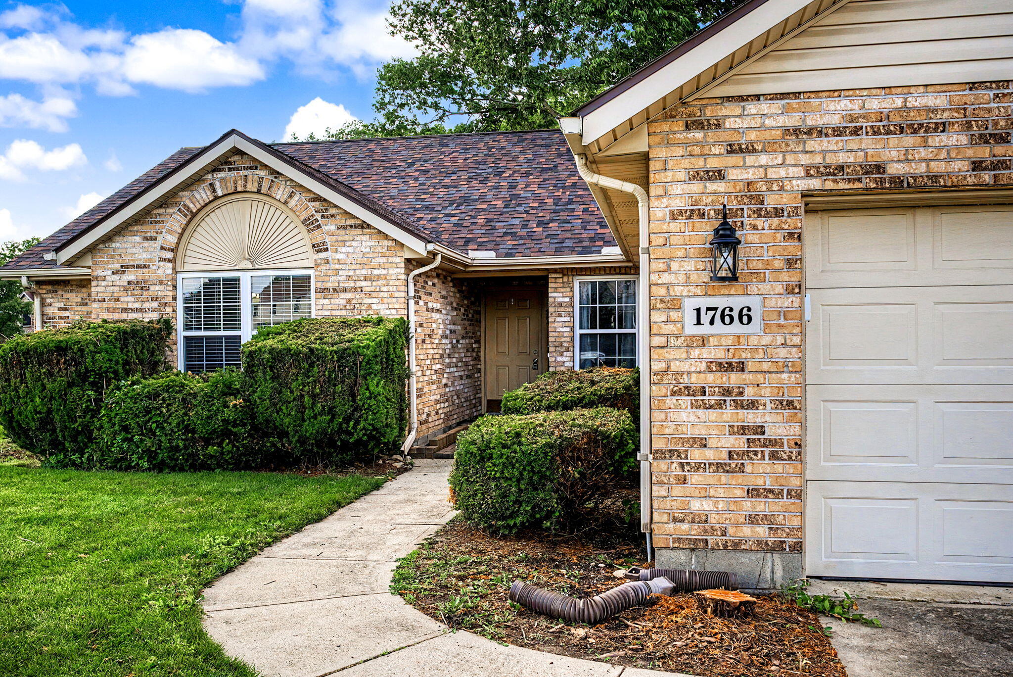 1766 Saratoga, Troy, Ohio 45373