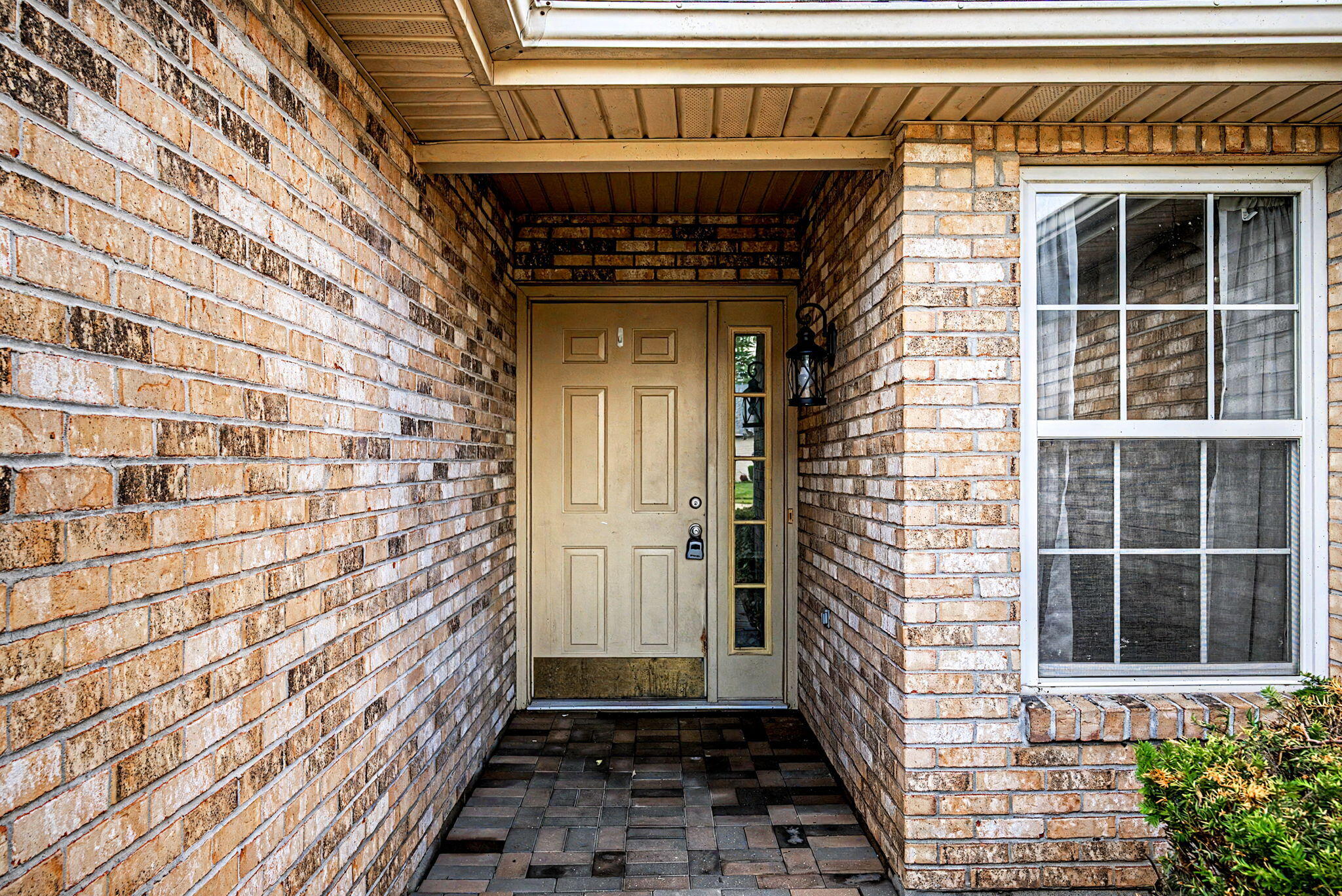 1766 Saratoga, Troy, Ohio 45373