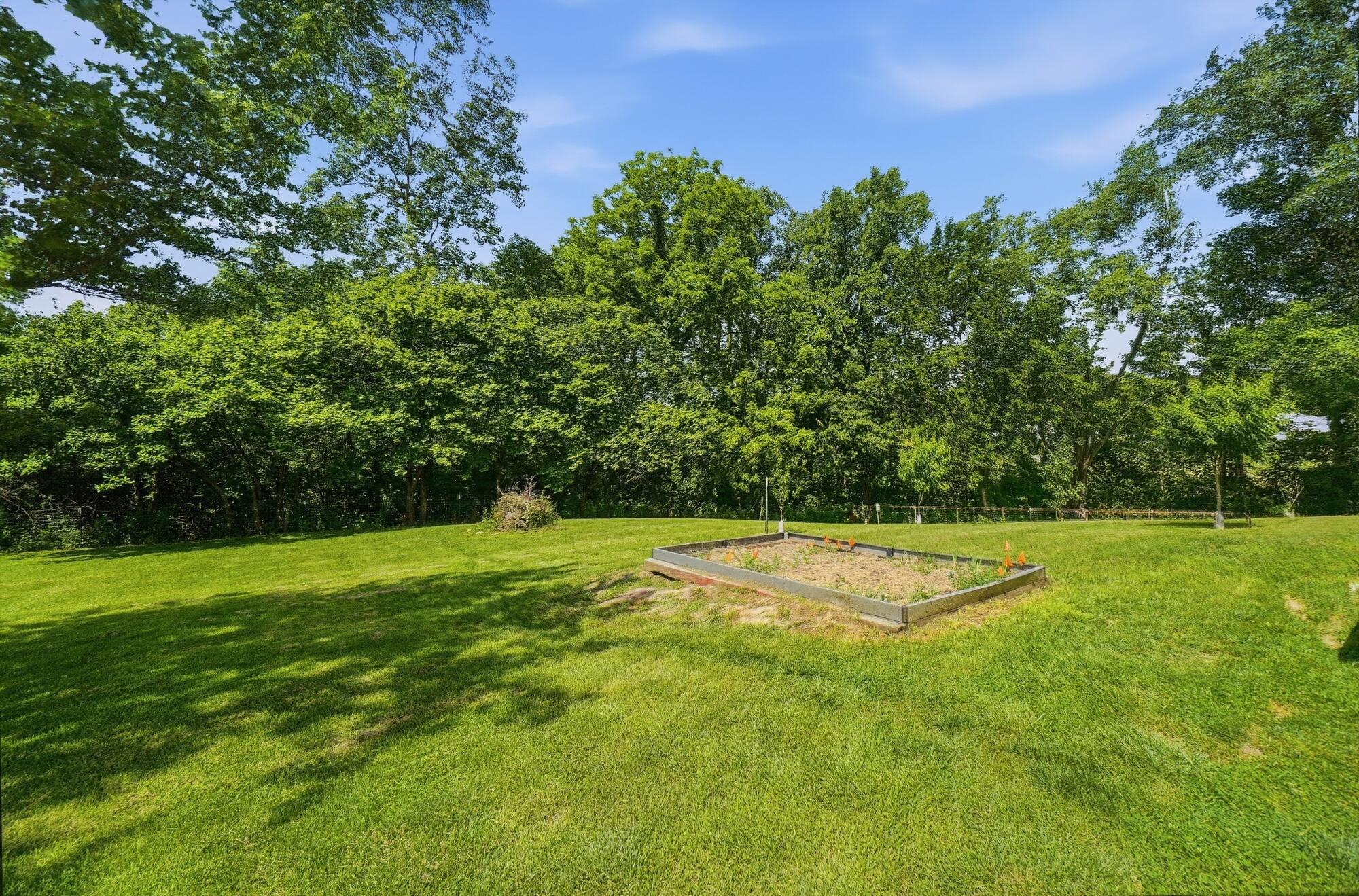 3751 Lundy, London, Ohio 43140