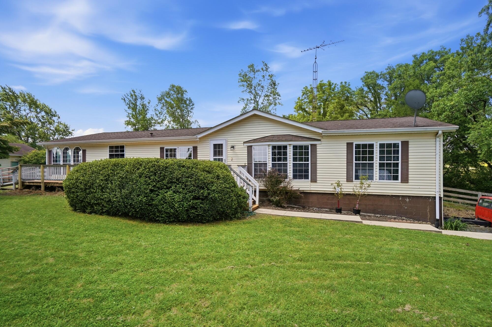 3751 Lundy, London, Ohio 43140