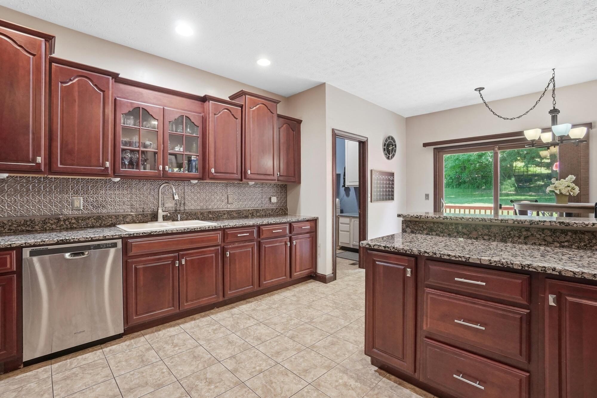5700 Kizer, Springfield, Ohio 45502