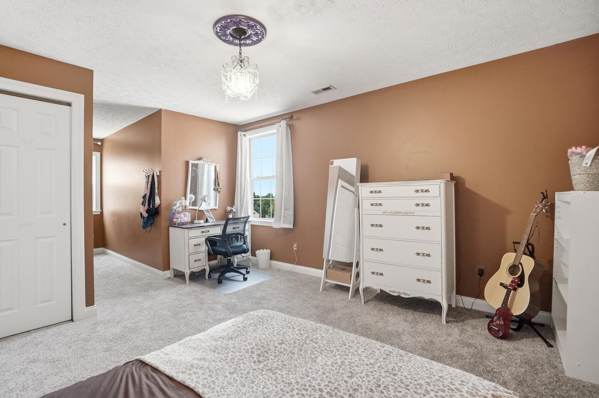 5700 Kizer, Springfield, Ohio 45502