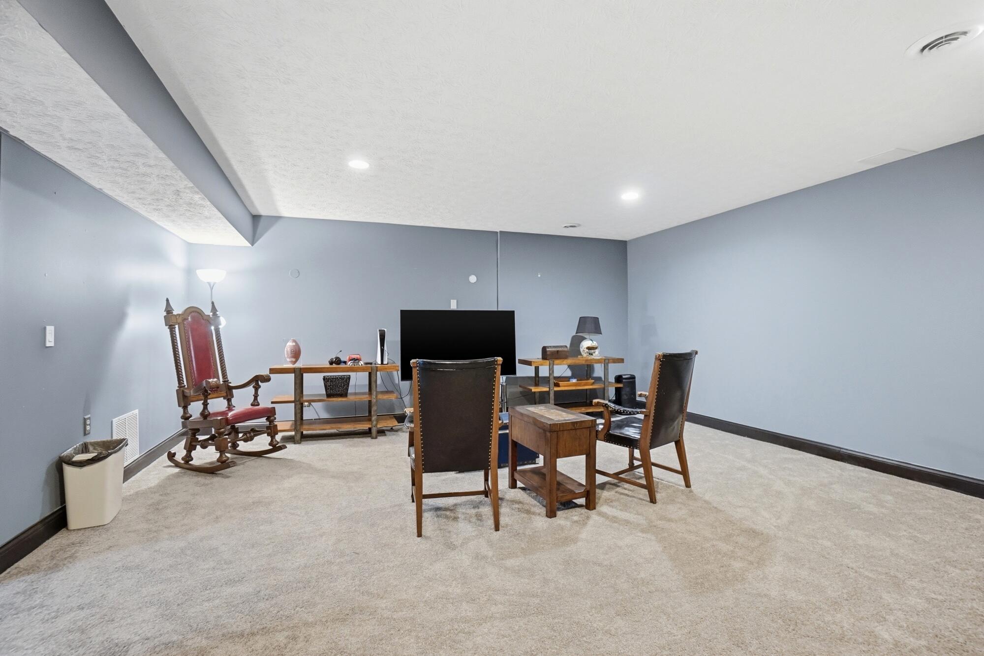 5700 Kizer, Springfield, Ohio 45502