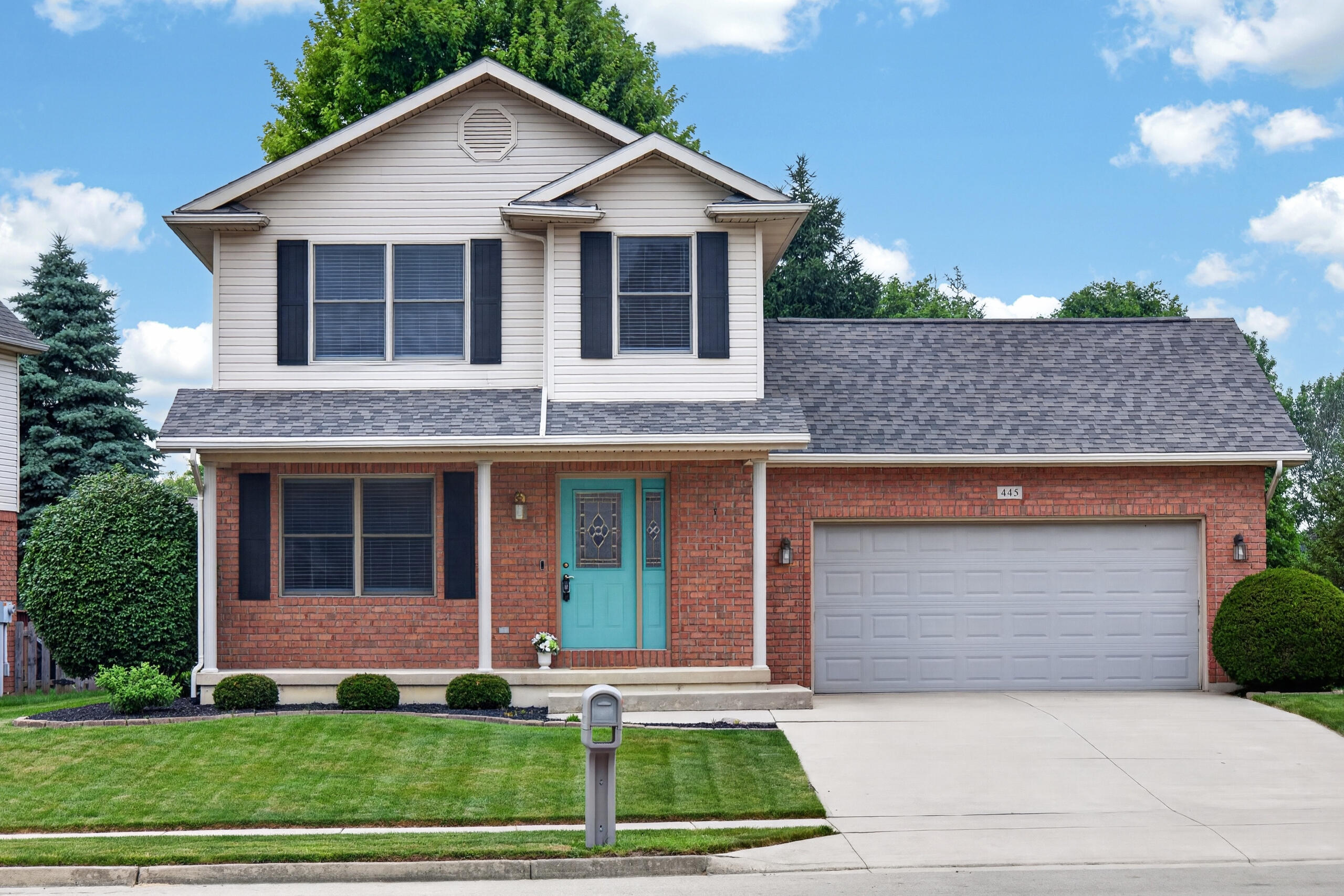 445 Clover Hill, Tipp City, Ohio 45371