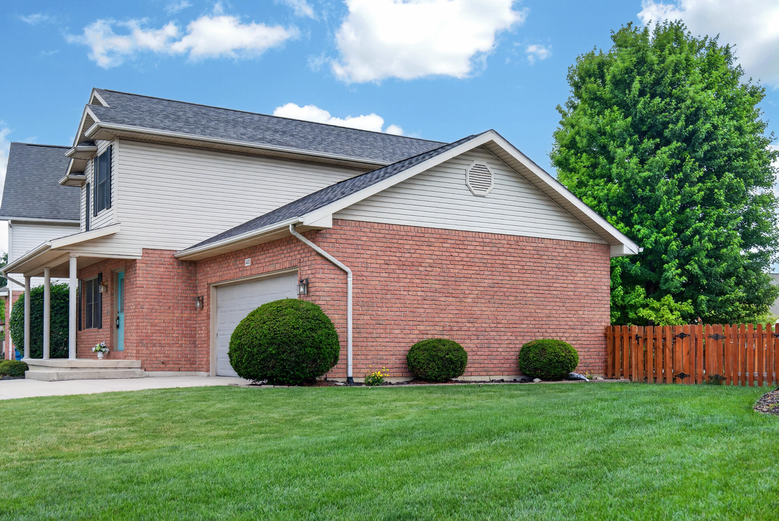 445 Clover Hill, Tipp City, Ohio 45371