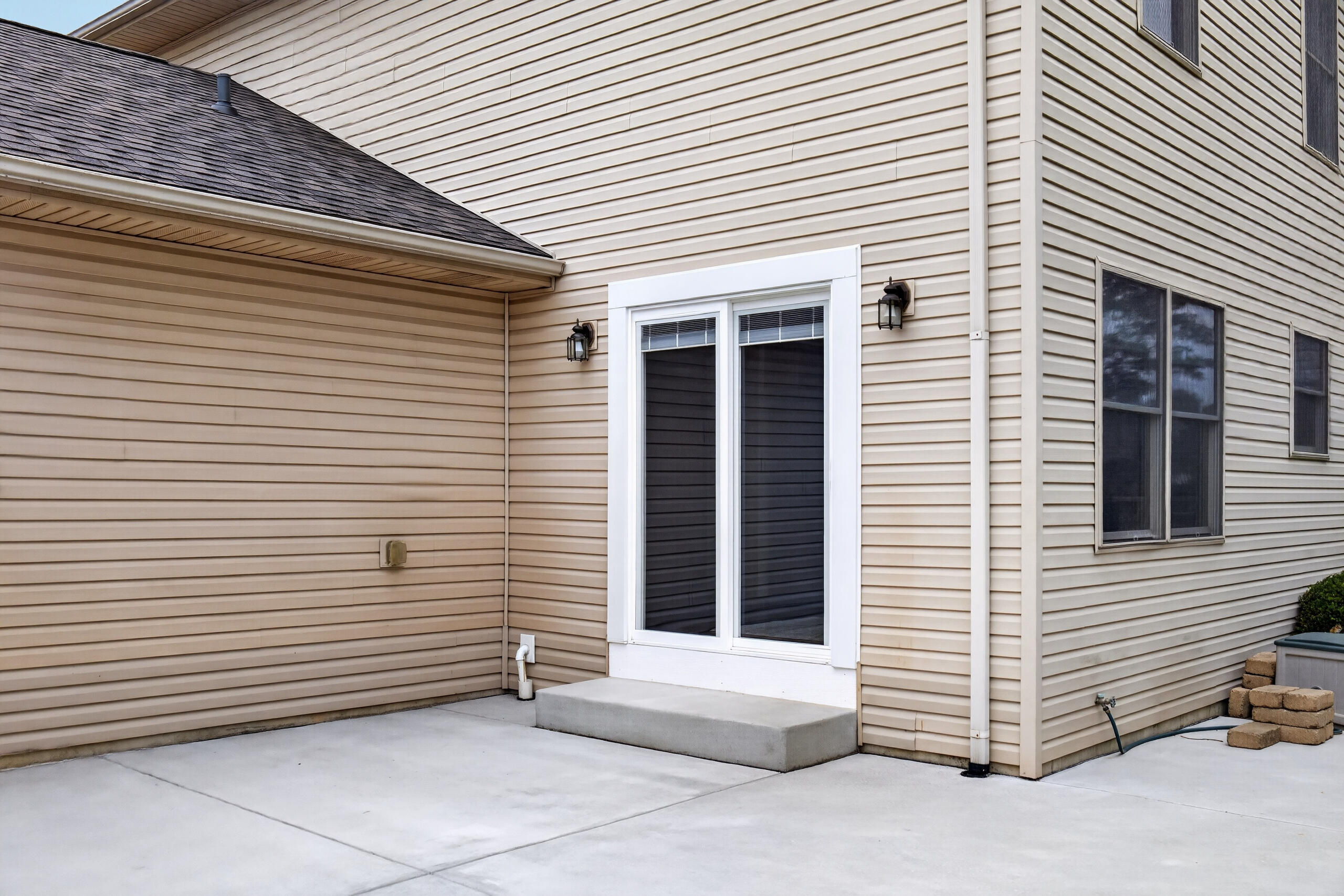 445 Clover Hill, Tipp City, Ohio 45371