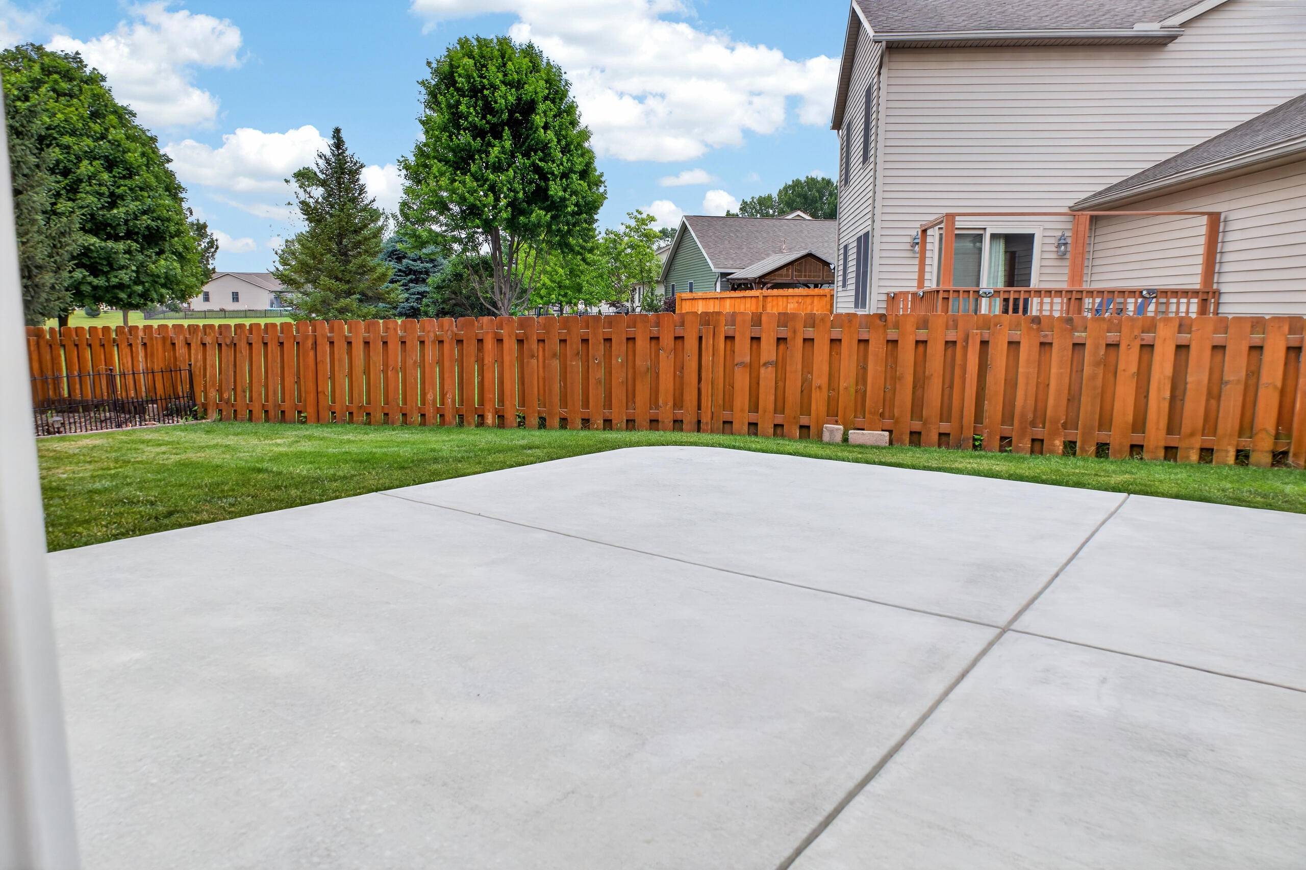 445 Clover Hill, Tipp City, Ohio 45371